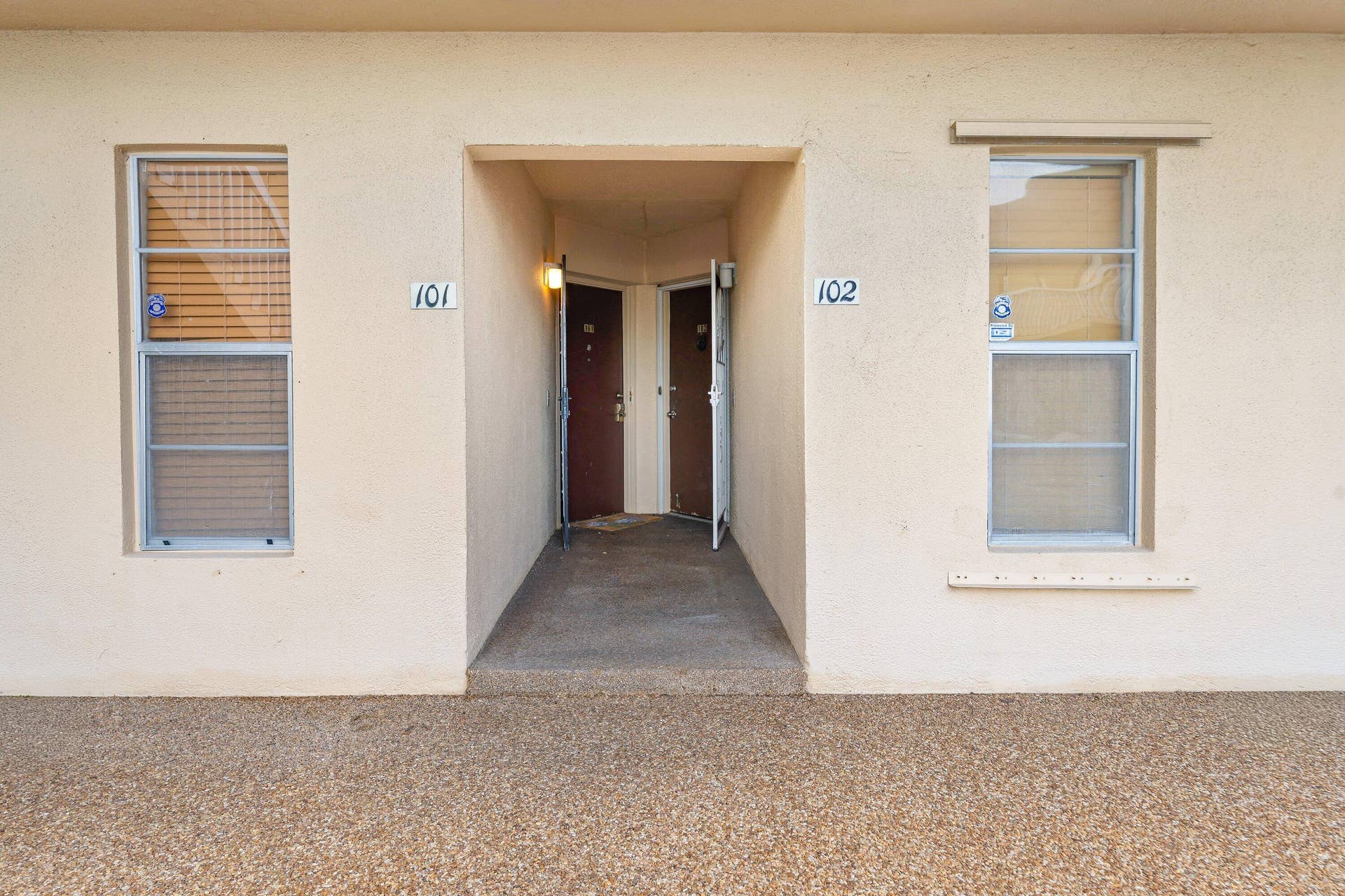 342 Southwind Drive, #102, North Palm Beach, FL 33408 Apartment Enterance