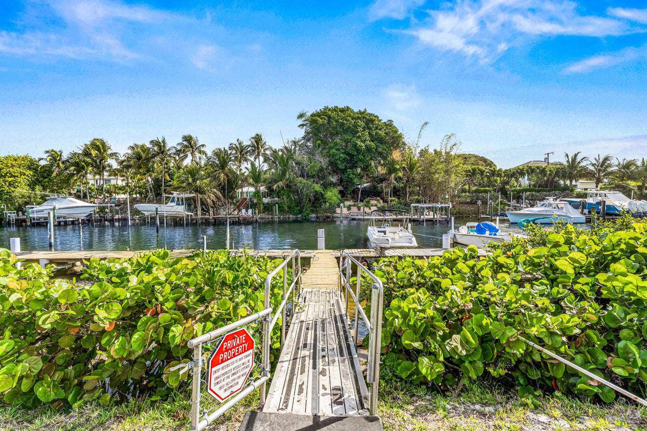 342 Southwind Drive, #102, North Palm Beach, FL 33408 Dock