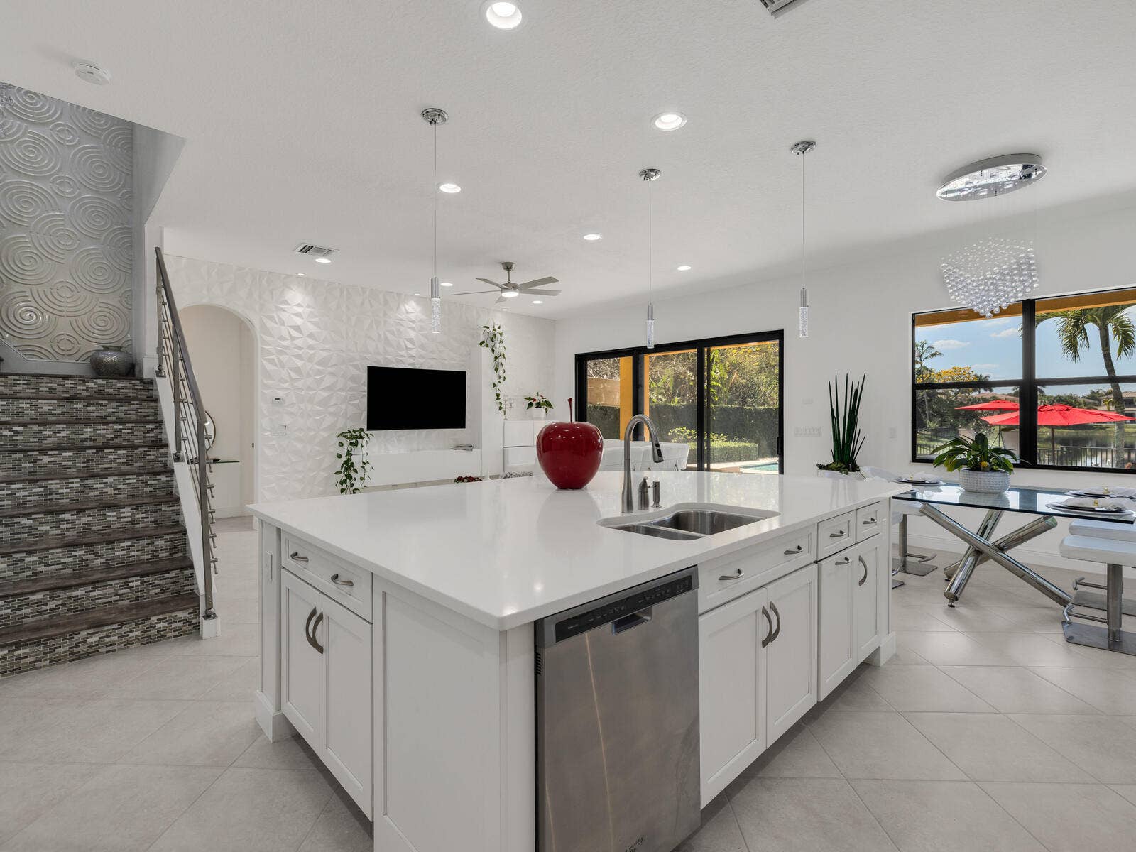 8256 Bradford Way Parkland FL 33076 USA-