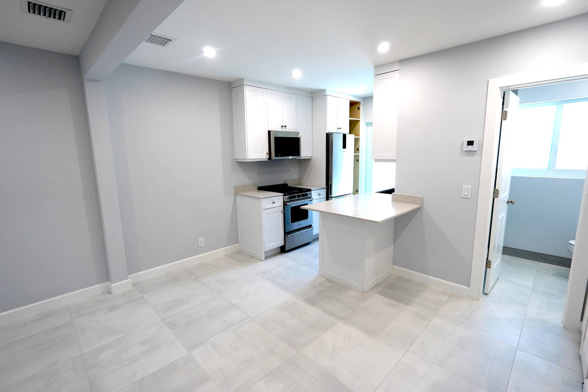 631 NE 17th Way, #3, Fort Lauderdale, Fort Lauderdale, FL 33304 2023-04-27 11.50.07