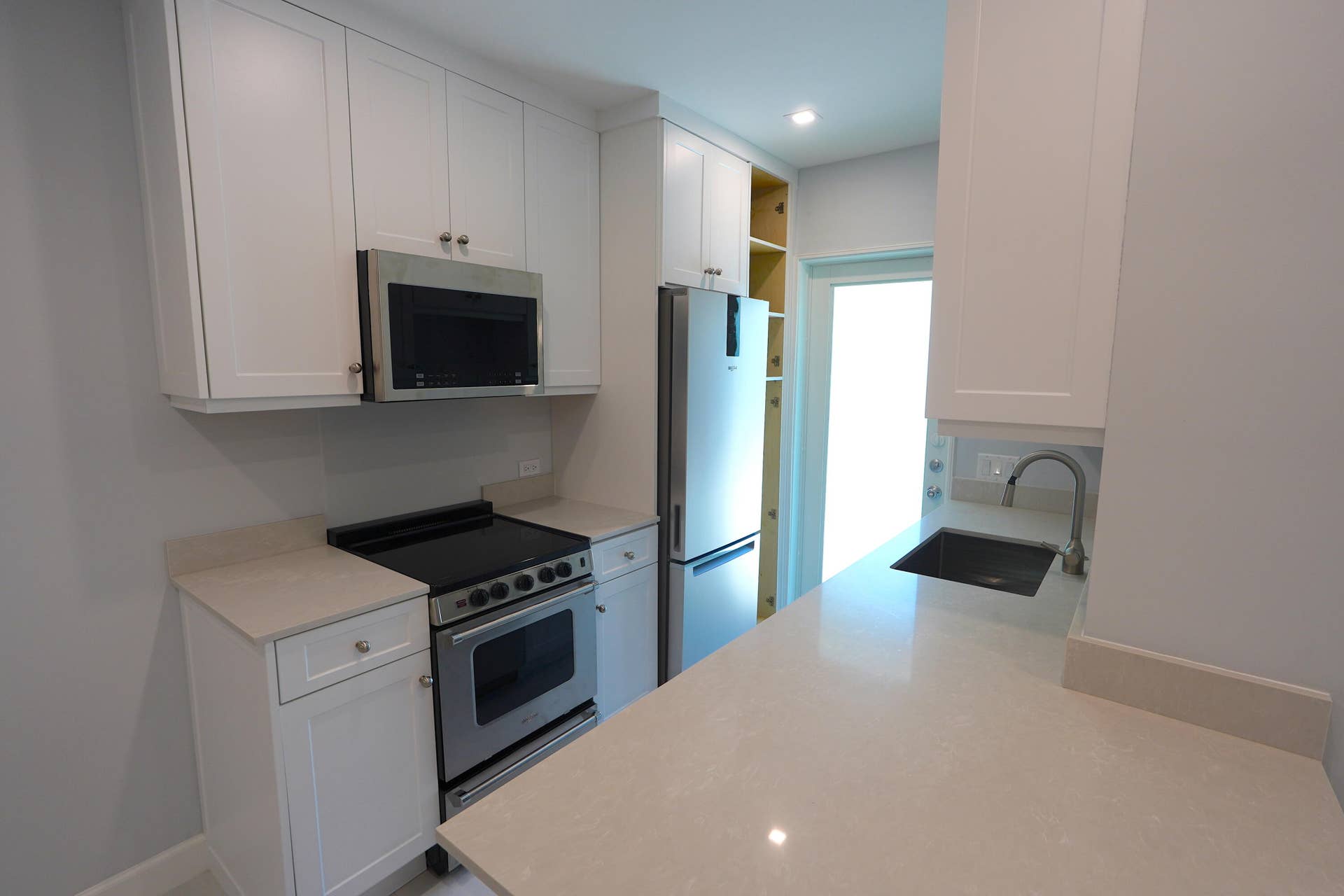 631 NE 17th Way, #3, Fort Lauderdale, Fort Lauderdale, FL 33304 2023-04-27 11.48.19