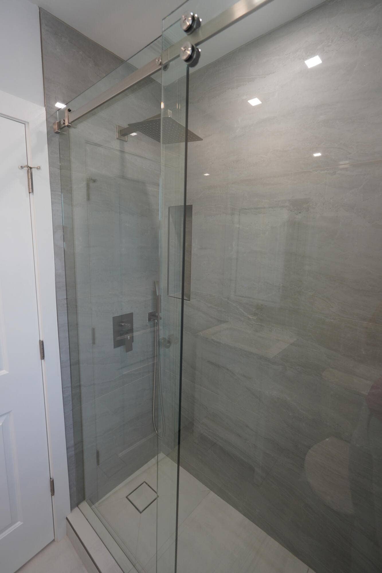 631 NE 17th Way, #3, Fort Lauderdale, Fort Lauderdale, FL 33304 2023-04-27 11.47.13