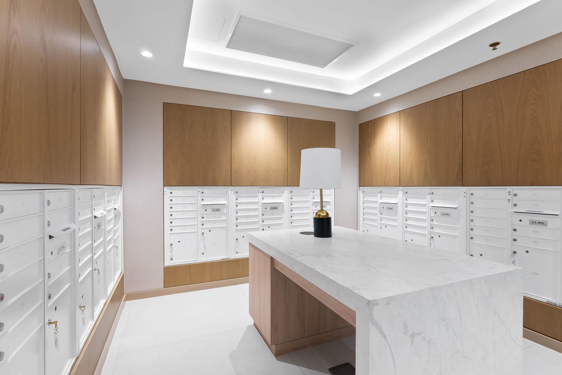 153 N Seabreeze Boulevard, #Unit 1105s, Fort Lauderdale, FL 33304 Mailroom