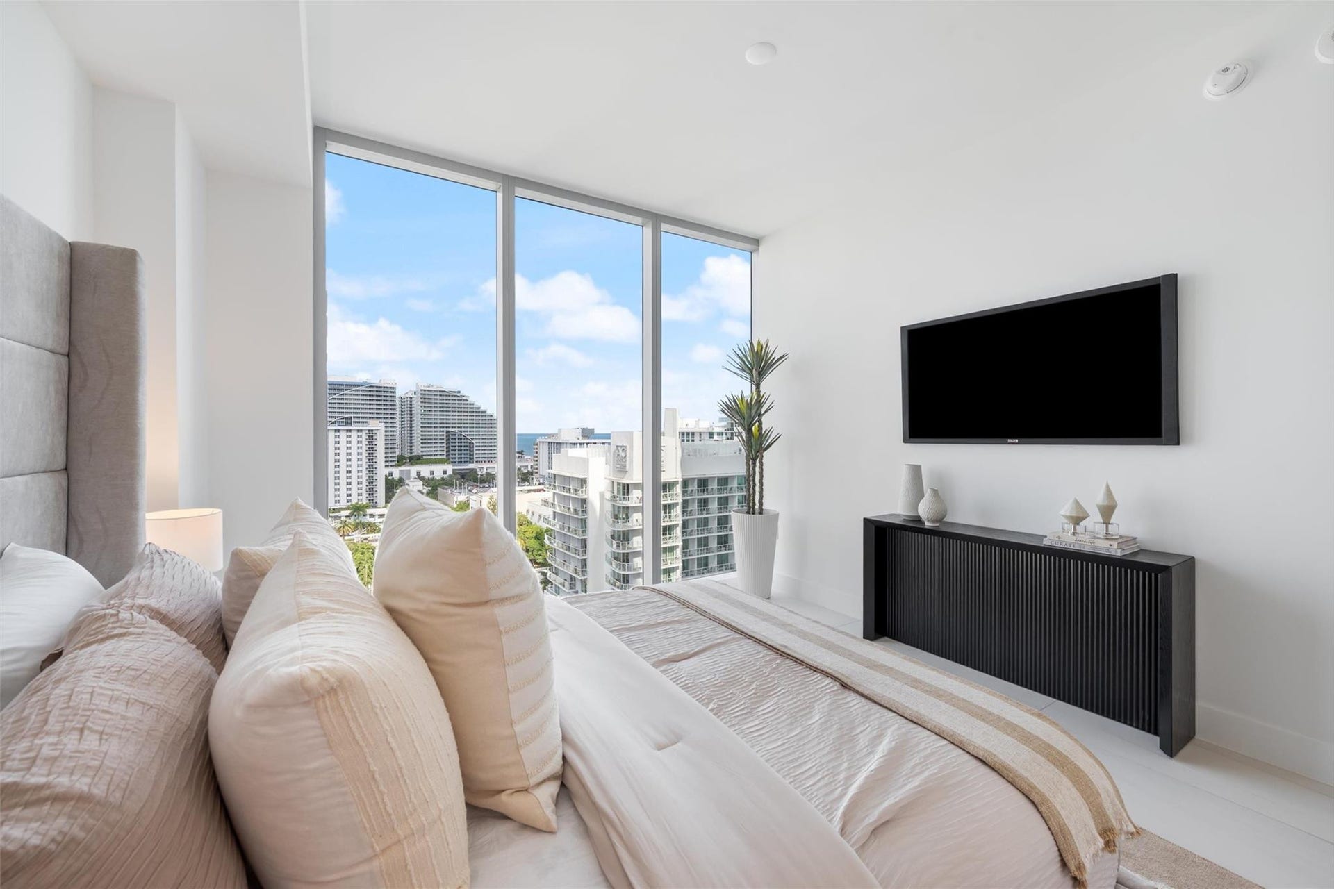 153 N Seabreeze Boulevard, #Unit 1105s, Fort Lauderdale, FL 33304 2nd Bedroom