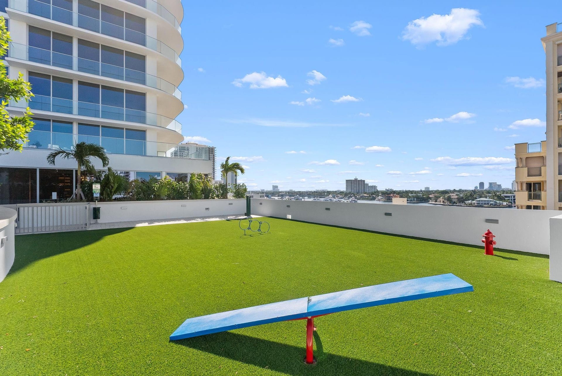 153 N Seabreeze Boulevard, #Unit 1105s, Fort Lauderdale, FL 33304 Pet Area & Play Ground