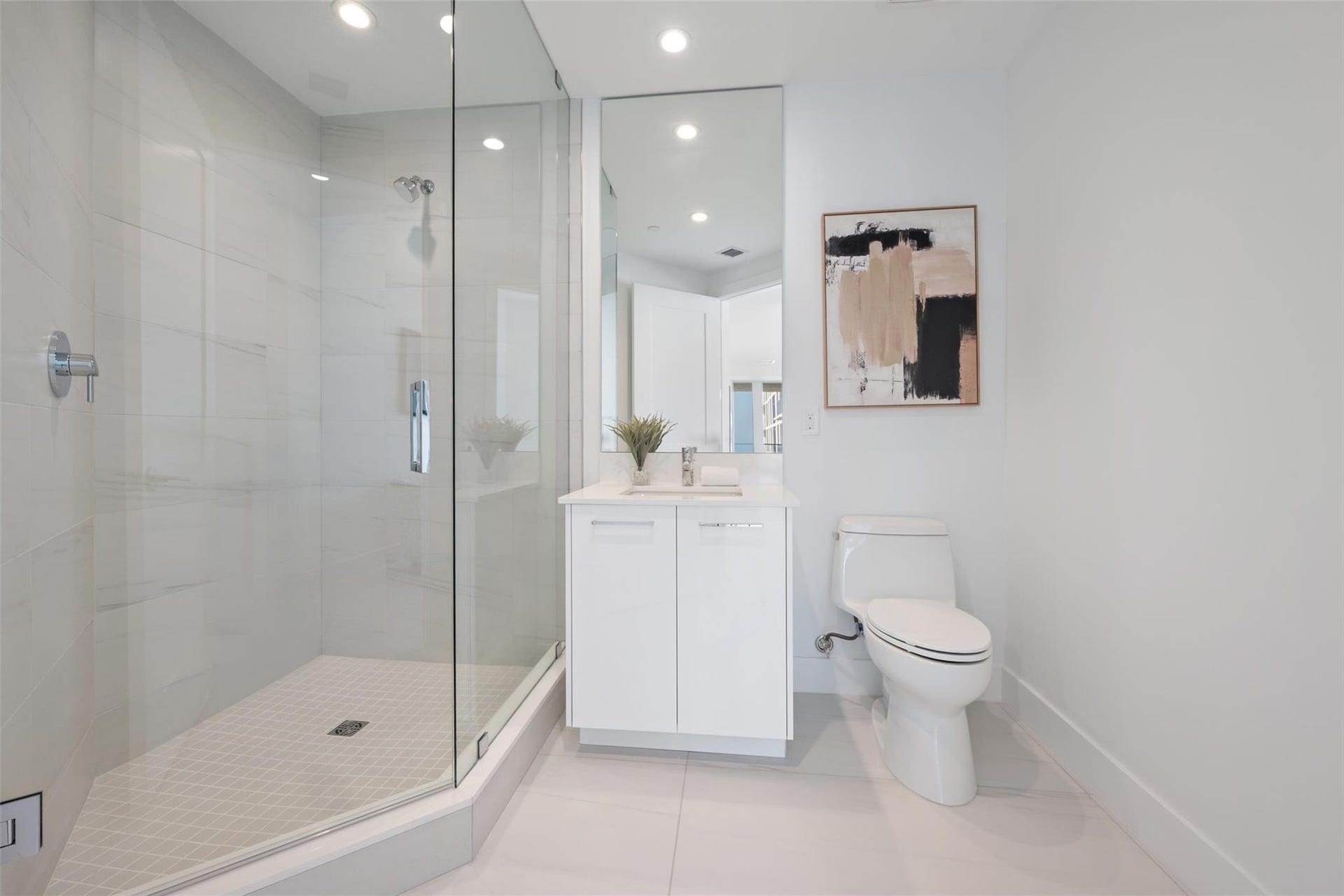 153 N Seabreeze Boulevard, #Unit 1105s, Fort Lauderdale, FL 33304 3rd Bath off the Den.
