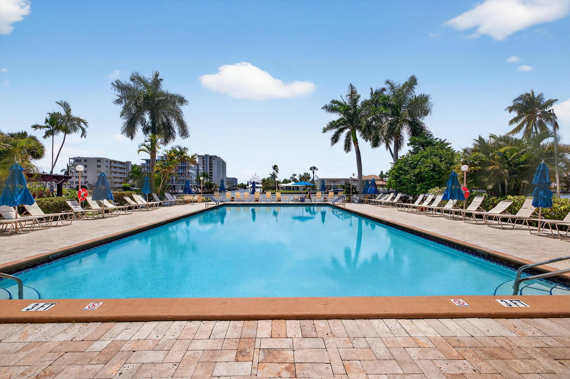 3233 NE 34th Street, #1112, Fort Lauderdale, FL 33308 Heated Pool