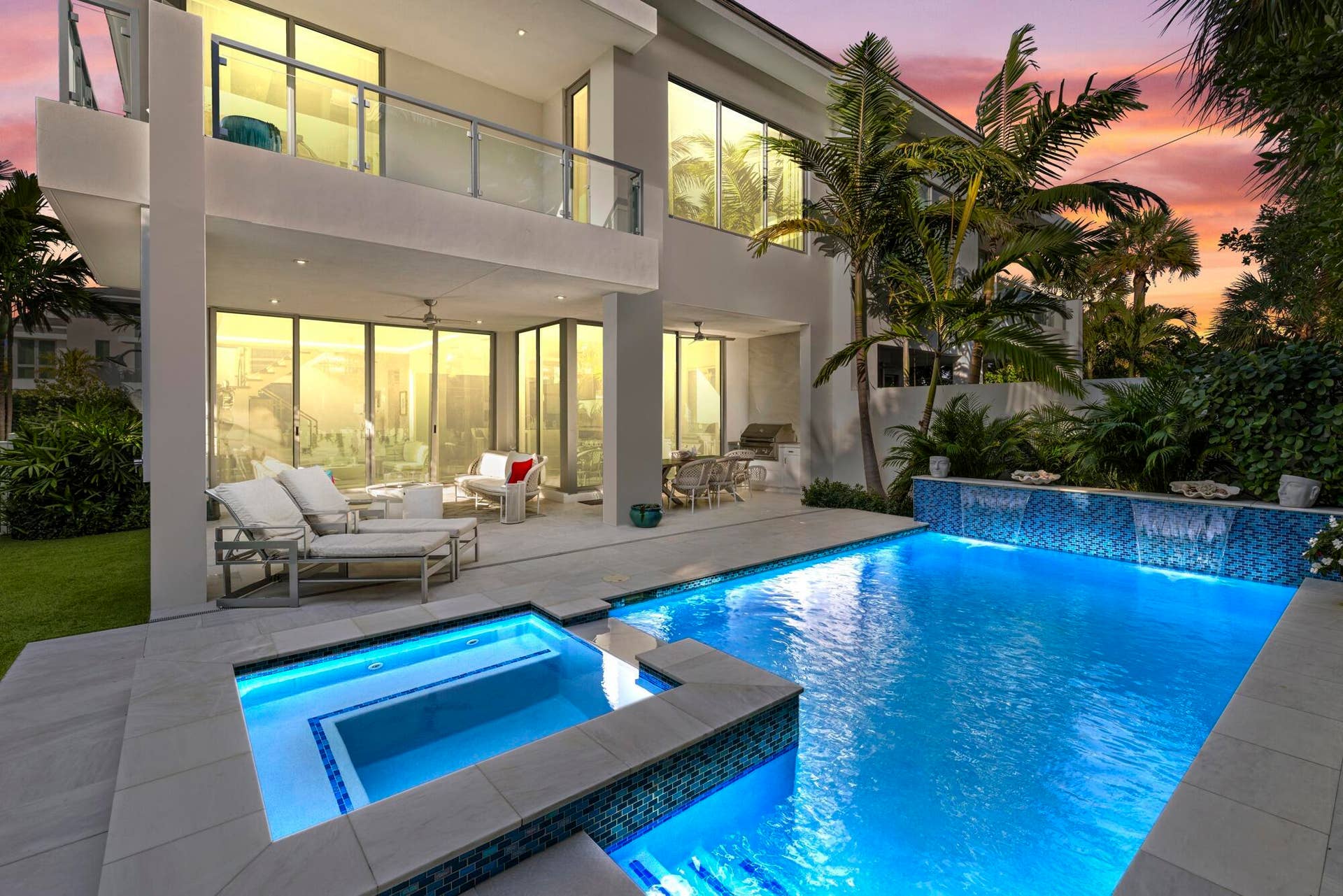 402 Ocean One Lane, Juno Beach, Juno Beach, FL 33408 Salt water Pool and Spa