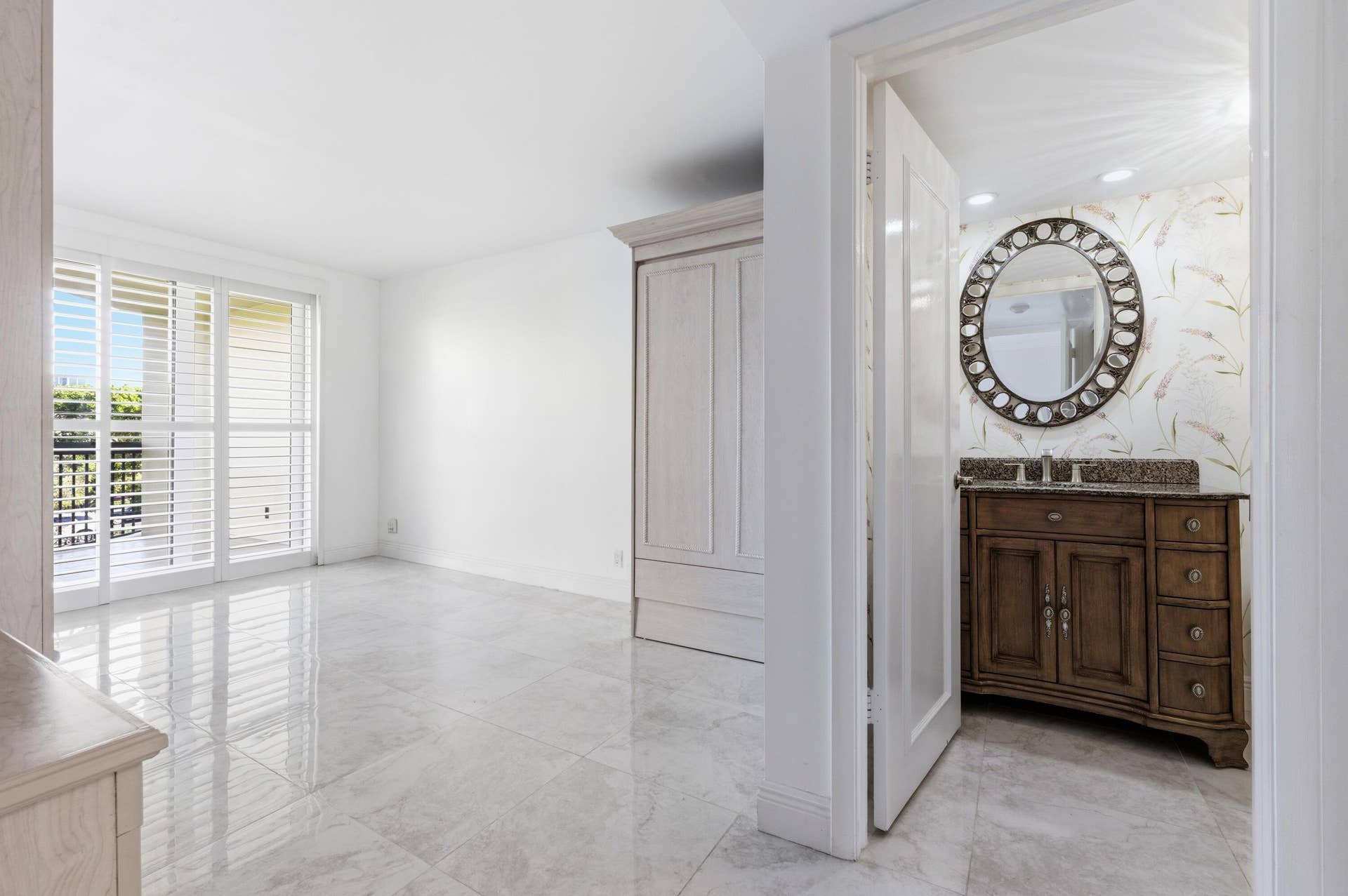 GUEST BEDROOM EN SUITE