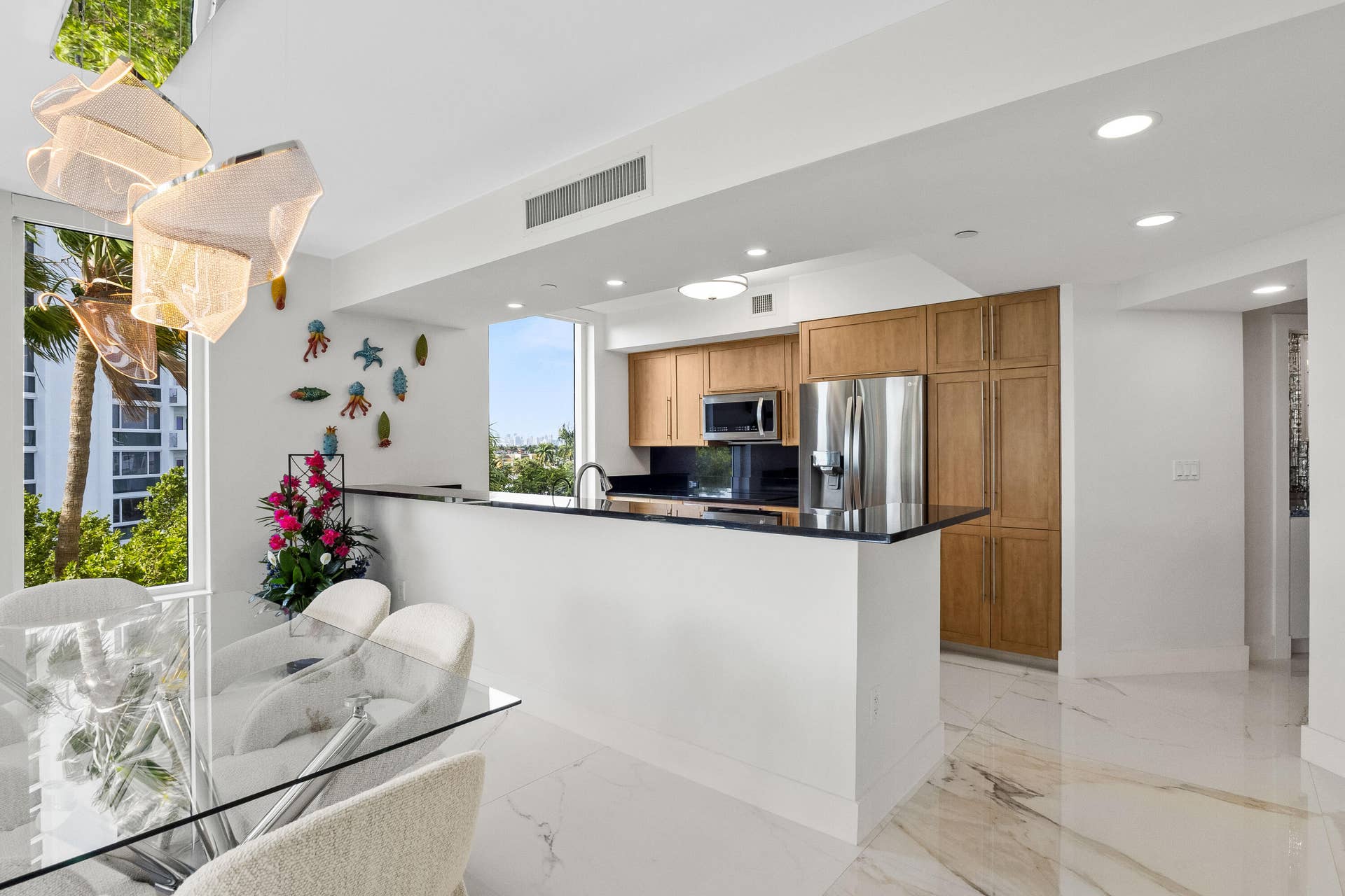 soft close doors, new hinges, and pull out drawers to the ultimate cooking experiance.
