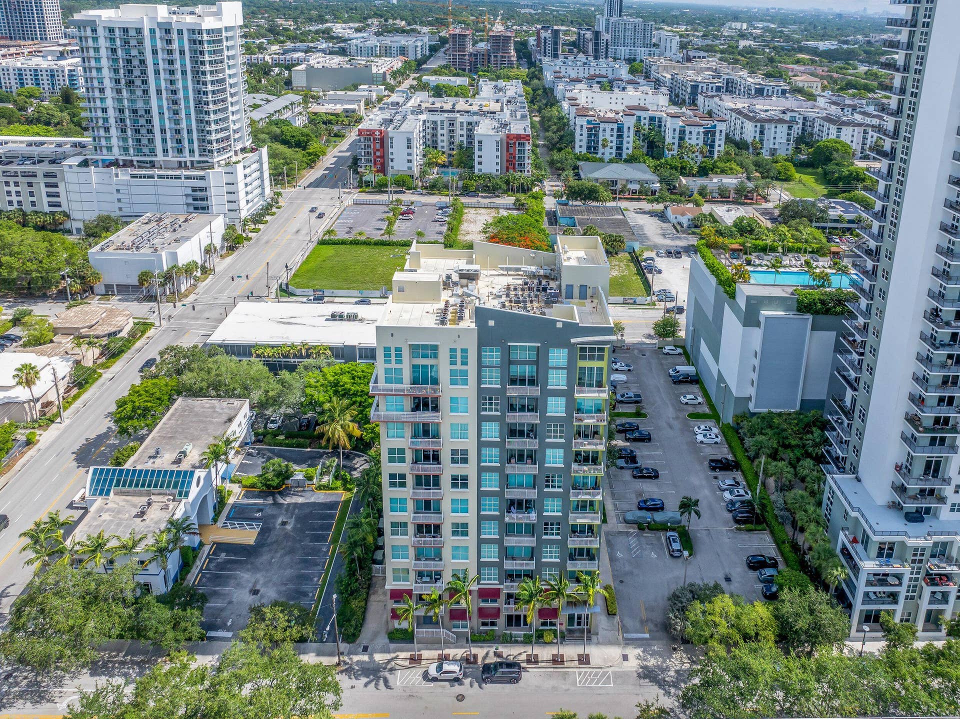 313 NE 2nd Street, #602, Fort Lauderdale, FL 33301 IMG_7901