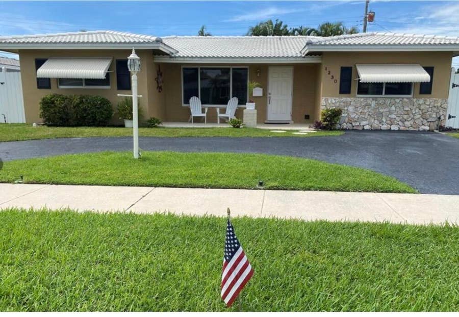 Property photo for 1230 SE 14th Drive, Deerfield Beach, FL