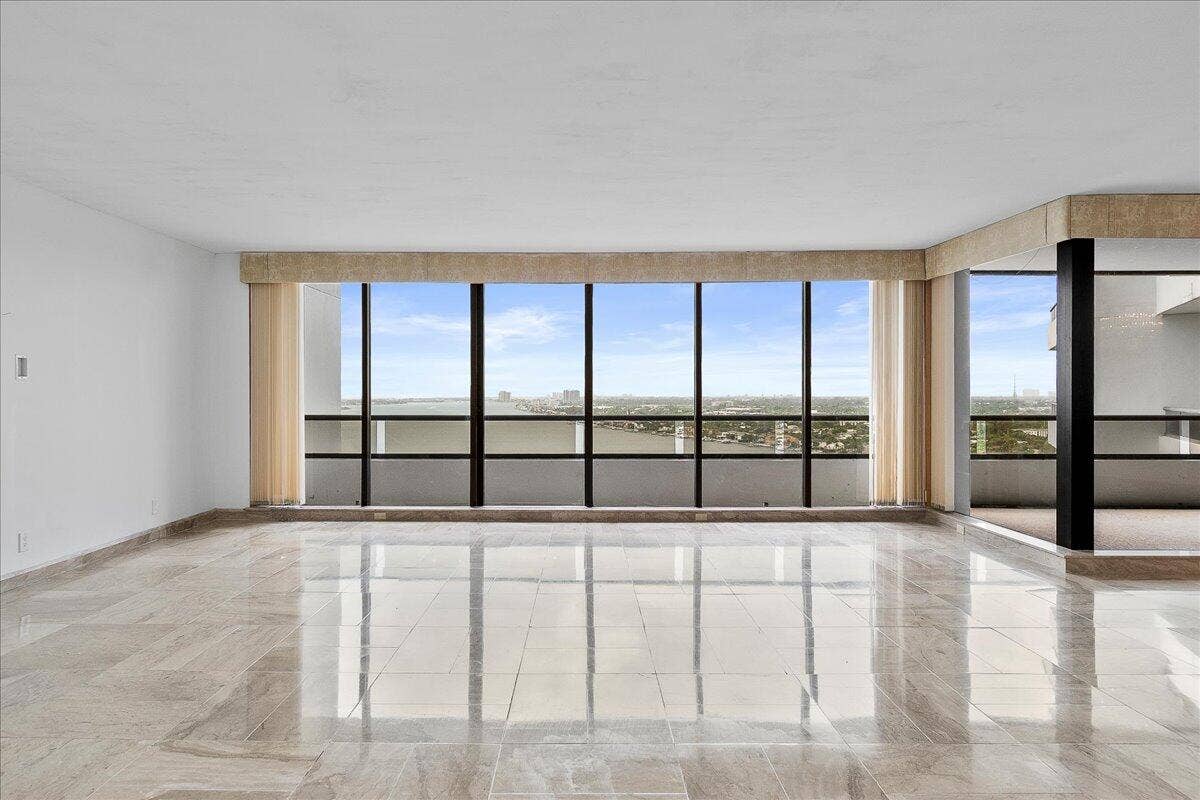 100 Lakeshore Drive, #1955, North Palm Beach, FL 33408 13-JLC_8179