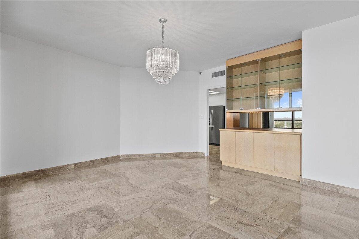 100 Lakeshore Drive, #1955, North Palm Beach, FL 33408 10-JLC_8163