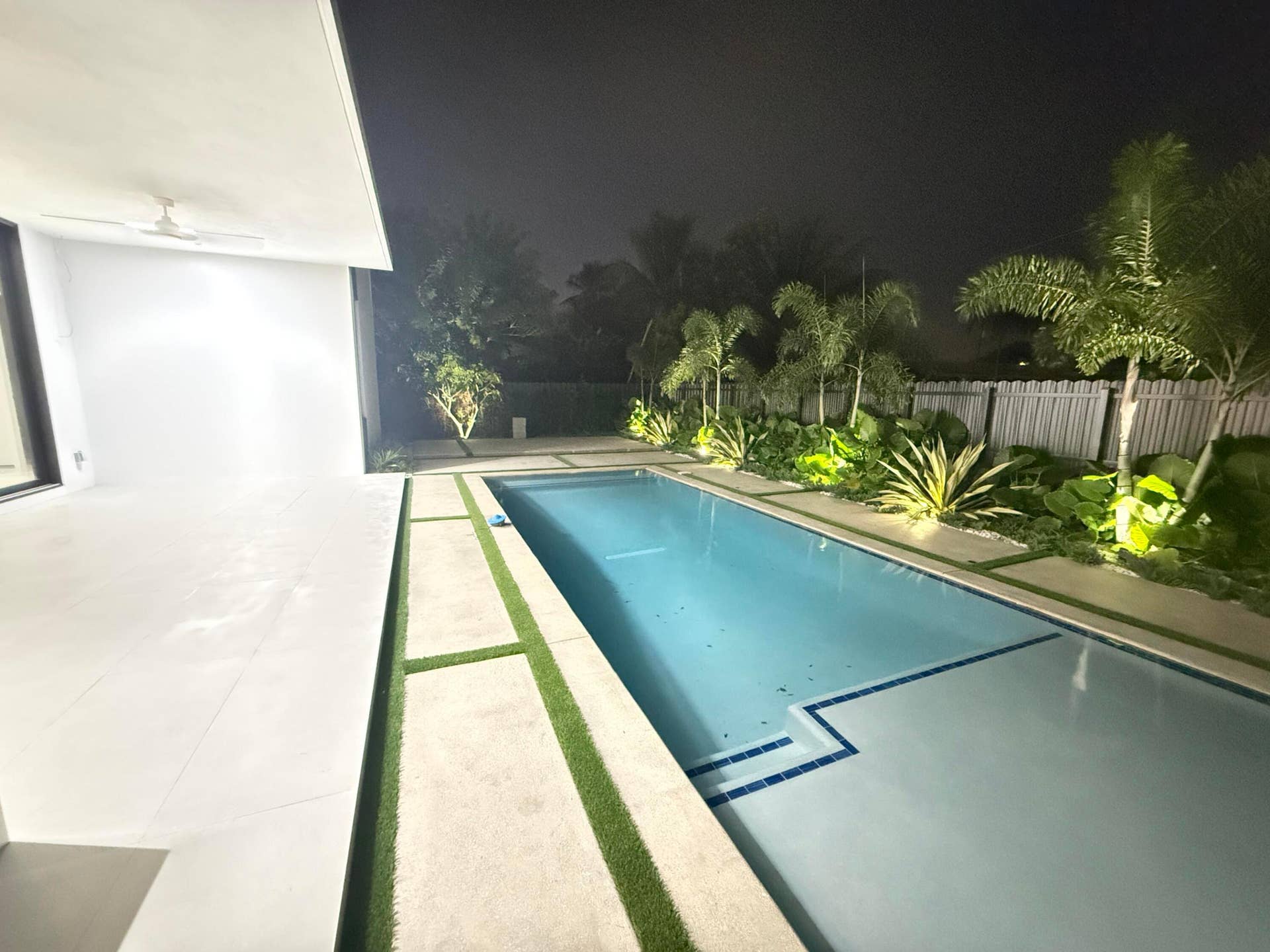 8966 SW 40th Terrace, Miami, FL 33165 pool night