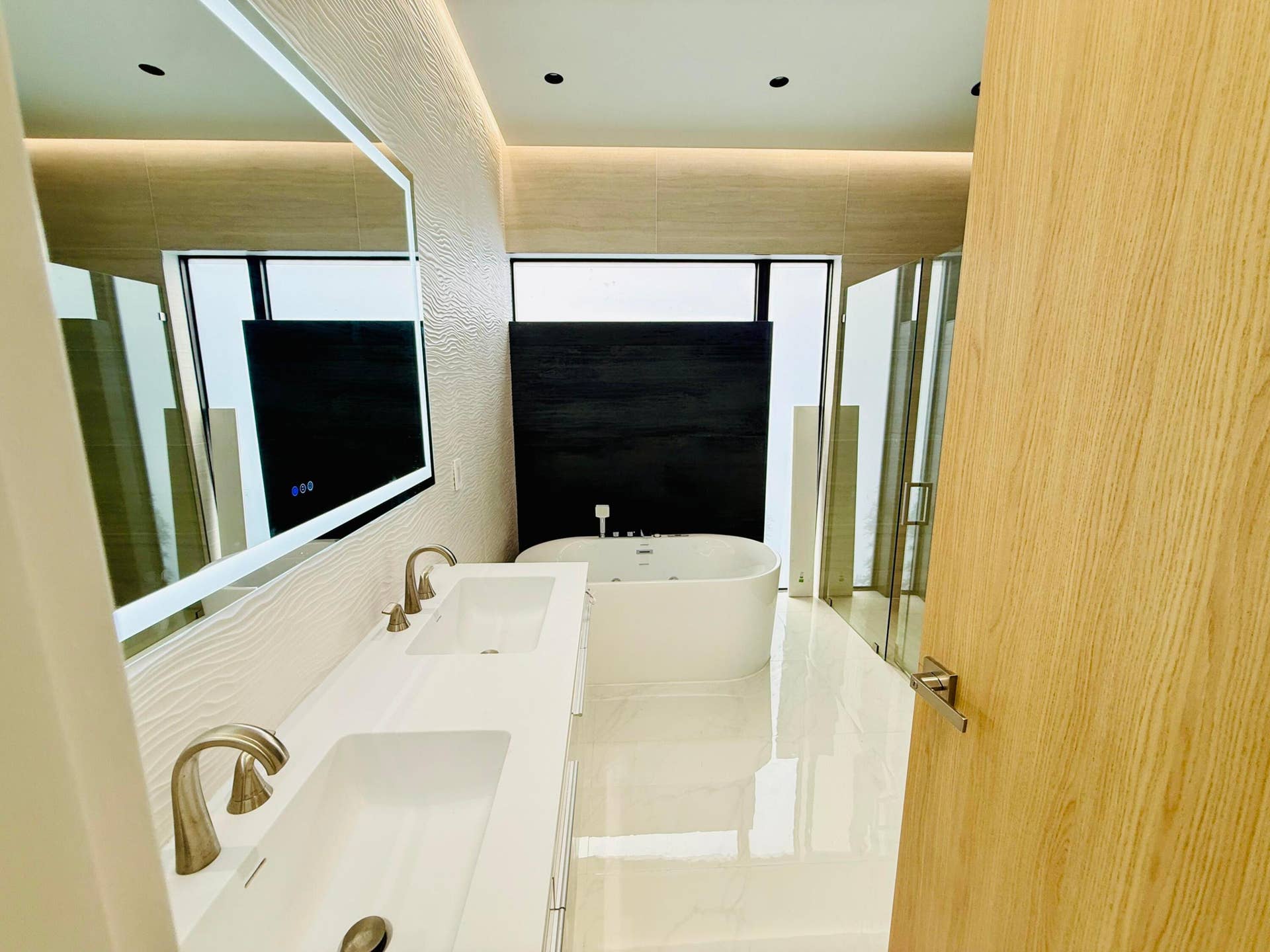 8966 SW 40th Terrace, Miami, FL 33165 master bath