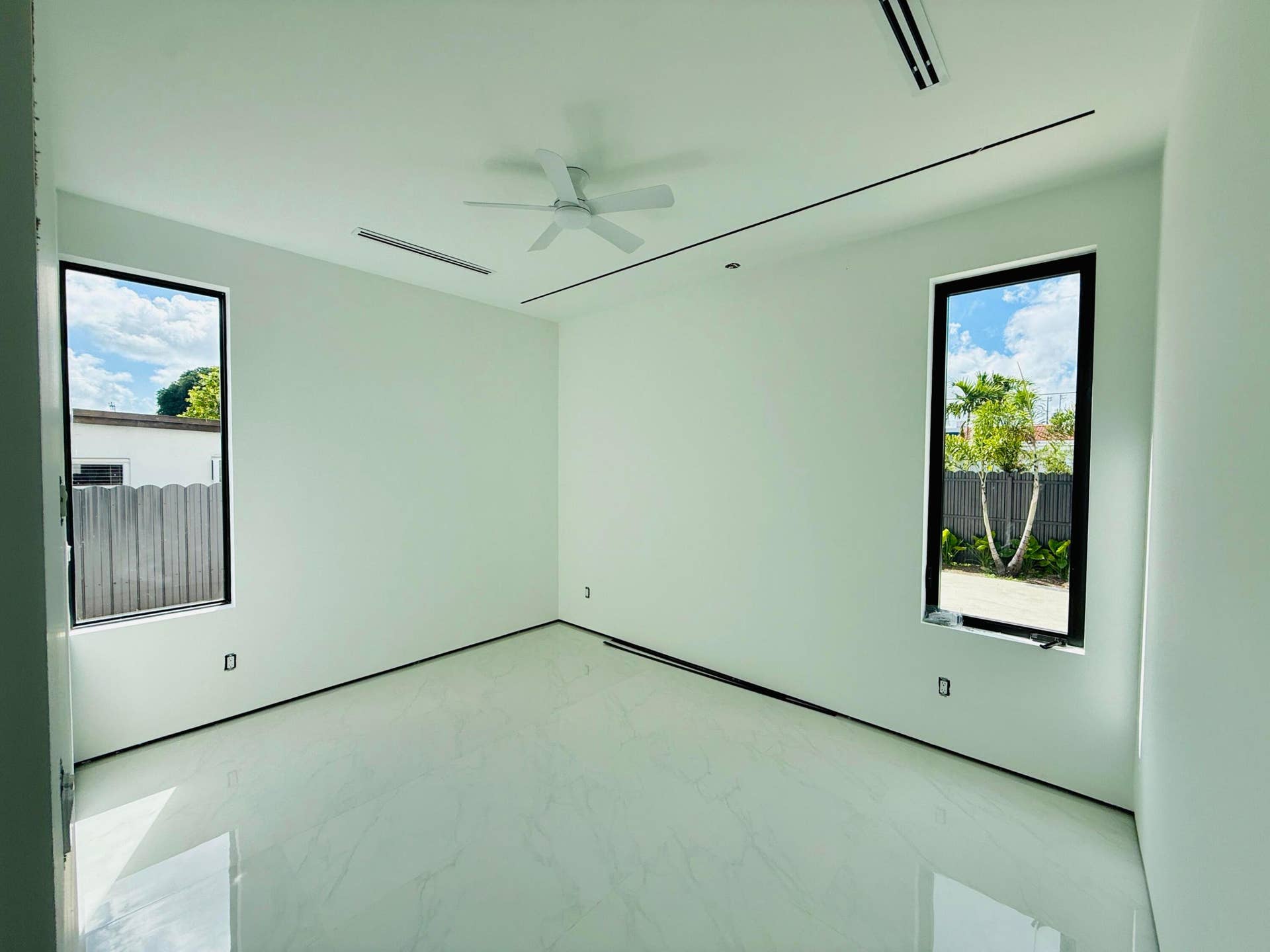 8966 SW 40th Terrace, Miami, FL 33165 bedroom