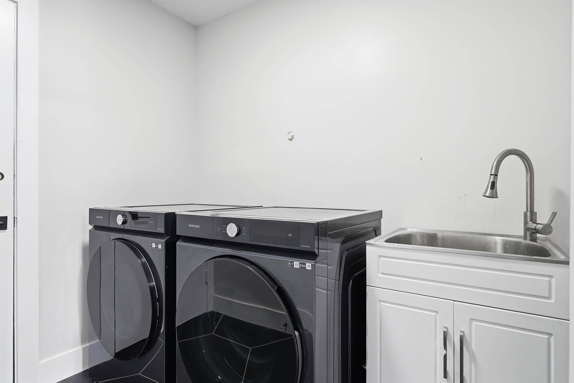 8606 Jared Way, Boca Raton, FL 33433 Separate Laundry R