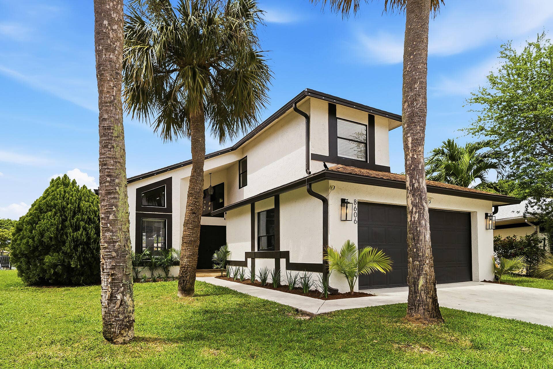 8606 Jared Way, Boca Raton, FL 33433 Side View