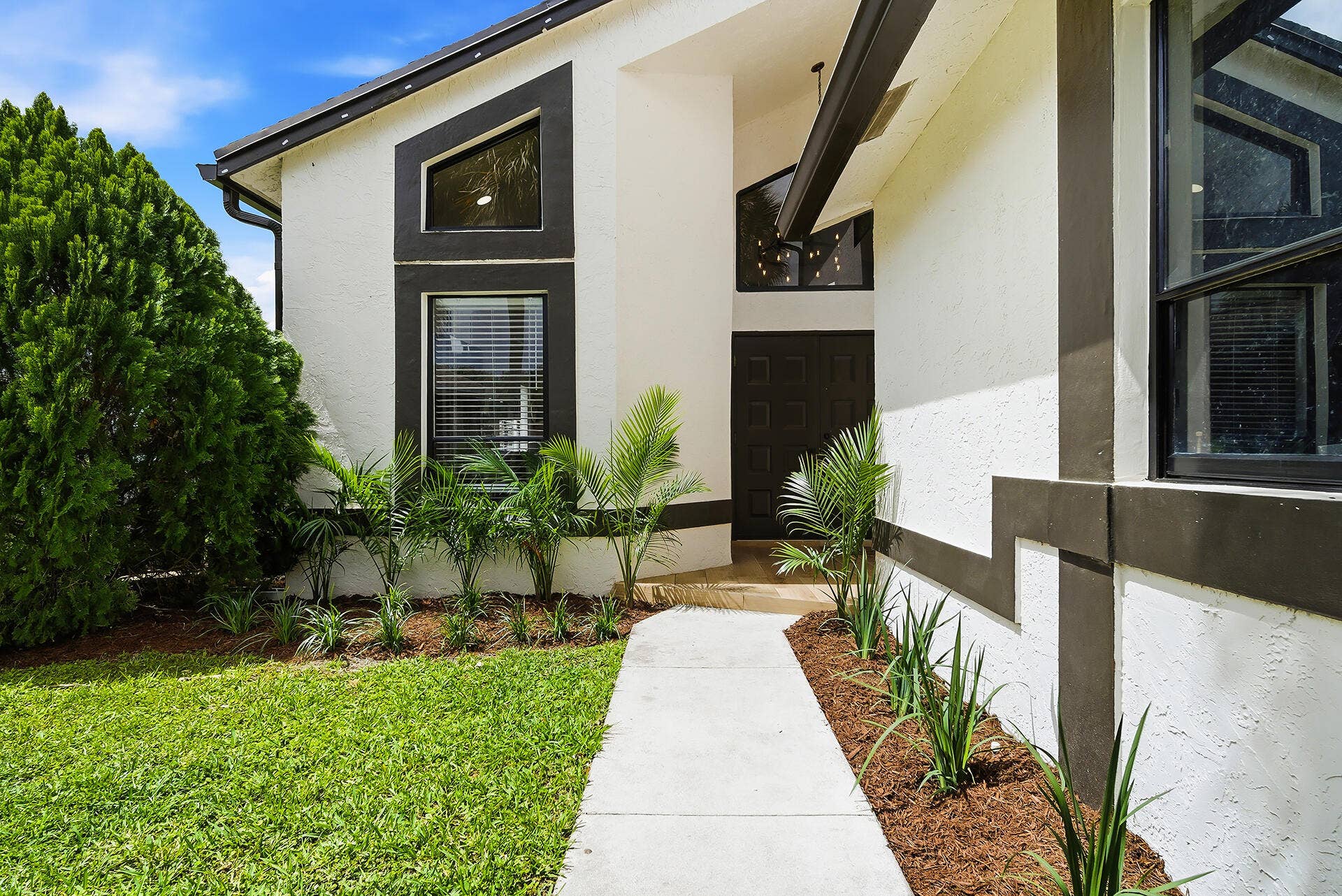 8606 Jared Way, Boca Raton, FL 33433 Front Entrance