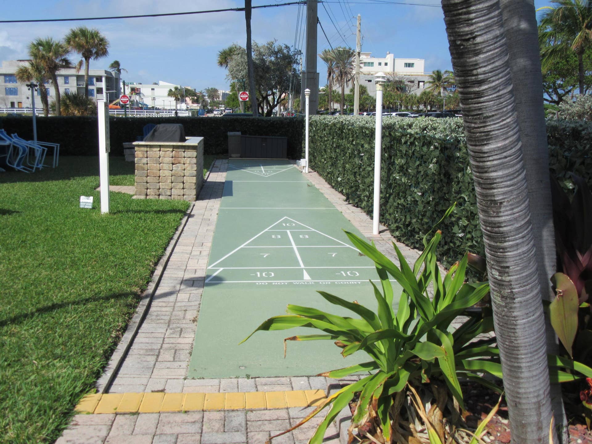 4050 N Ocean Drive, #1504, Lauderdale By The Sea, FL 33308 SHUFFLEBOARD