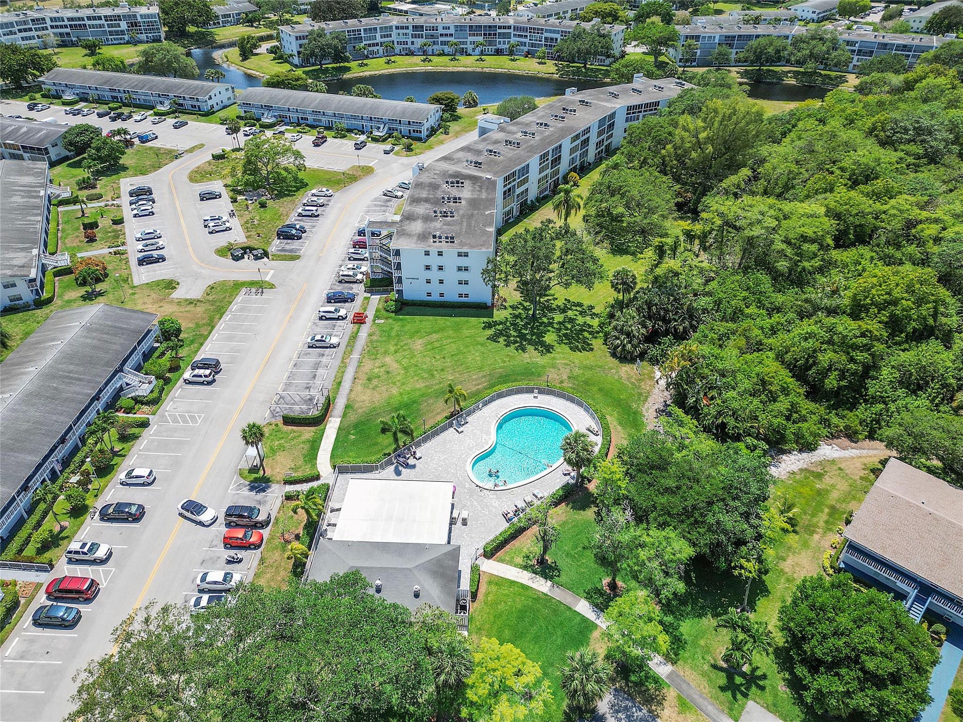 190 Oakridge M, Deerfield Beach, FL 33442 Photo 28