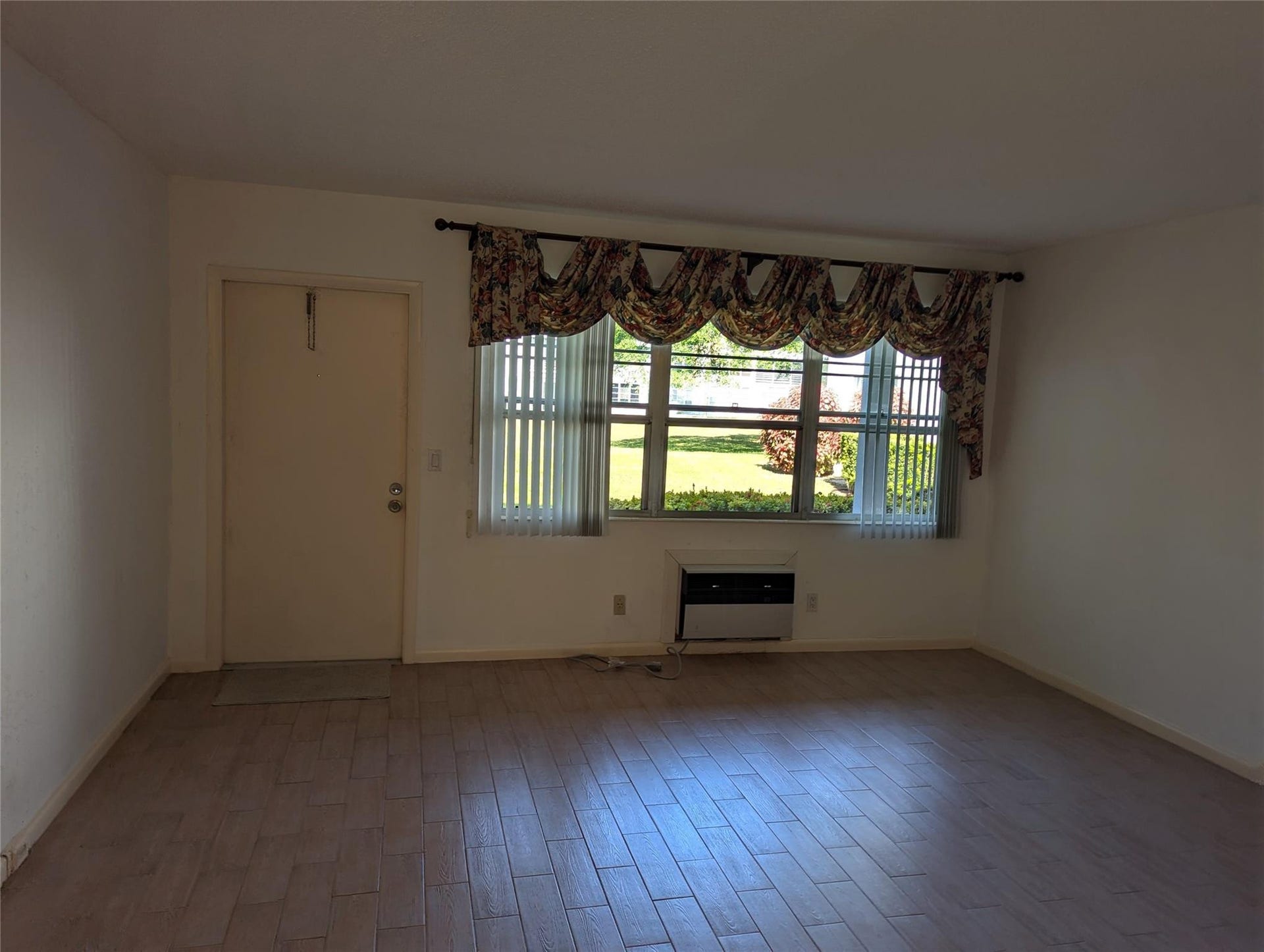 190 Oakridge M, Deerfield Beach, FL 33442 Photo 2