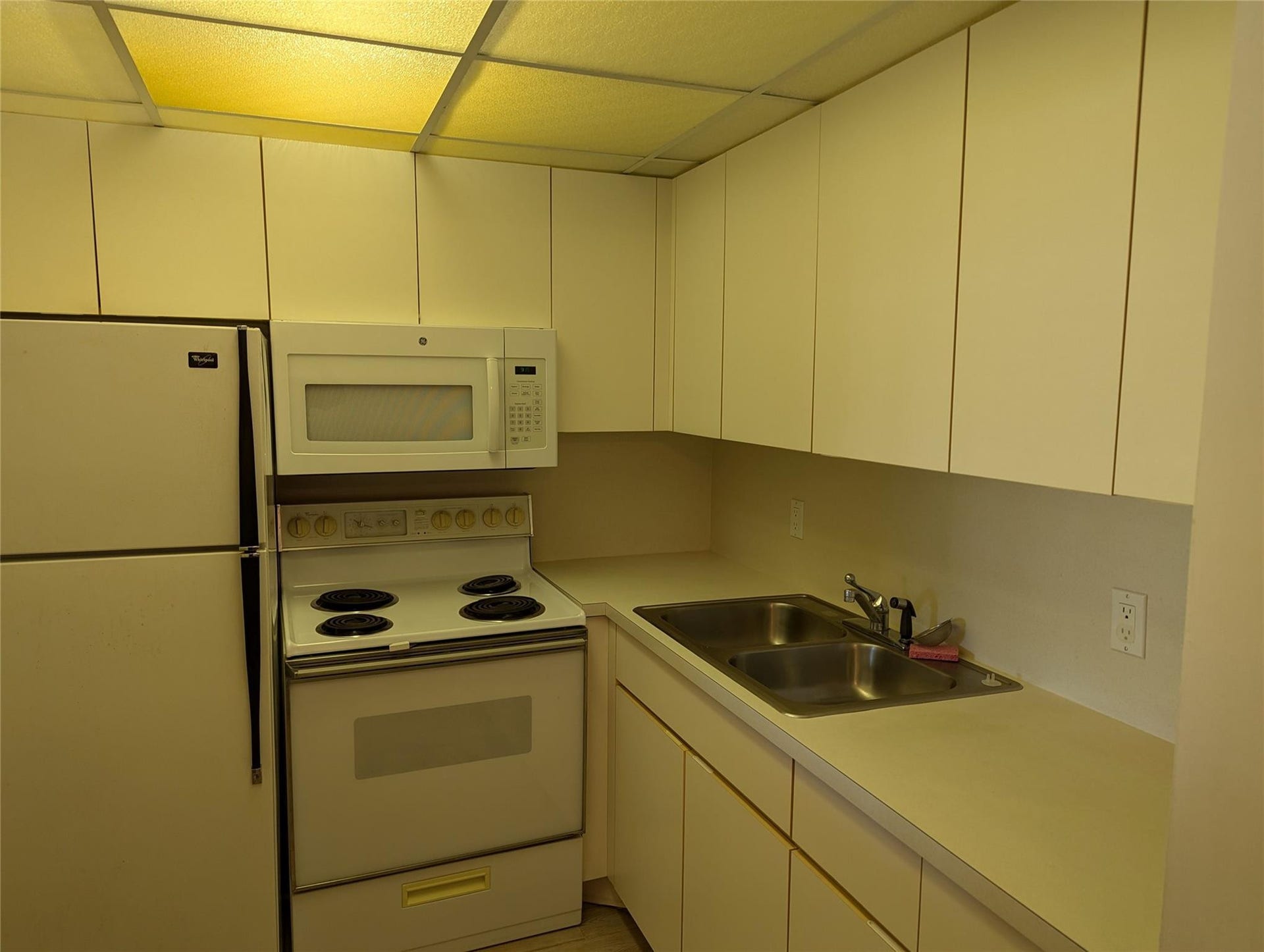 190 Oakridge M, Deerfield Beach, FL 33442 Photo 11