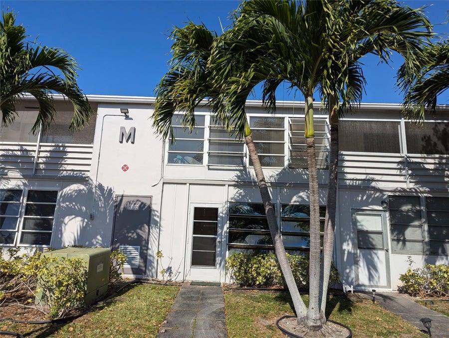 Property photo for 190 Oakridge M, Deerfield Beach, FL
