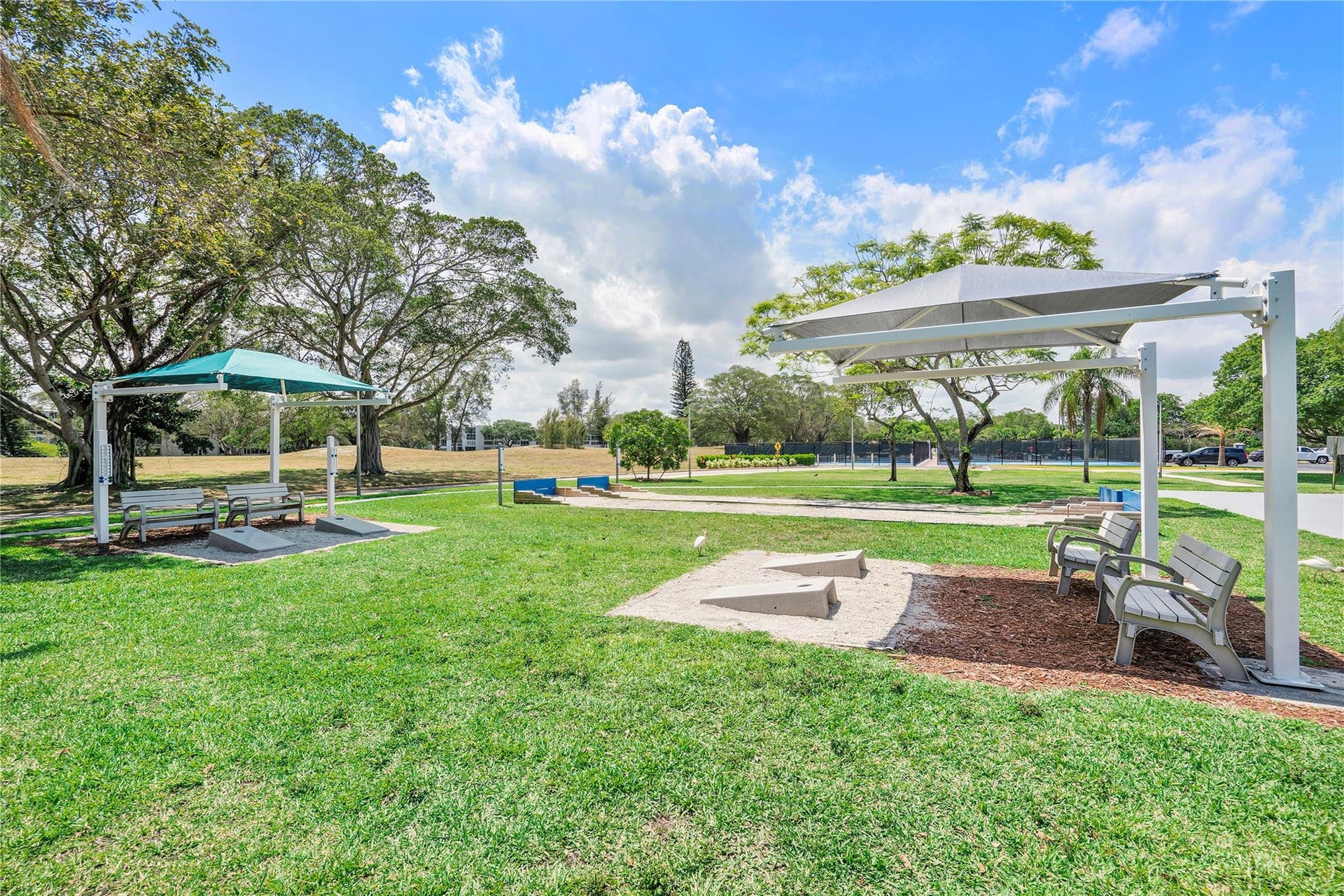 190 Oakridge M, Deerfield Beach, FL 33442 Photo 32