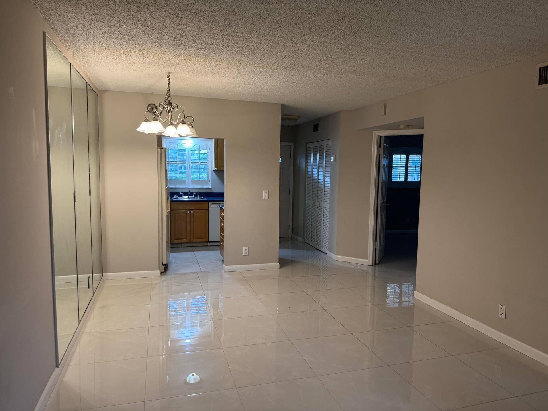 9911 Sandalfoot Boulevard, #105, Boca Raton, Boca Raton, FL 33428 IMG-2372