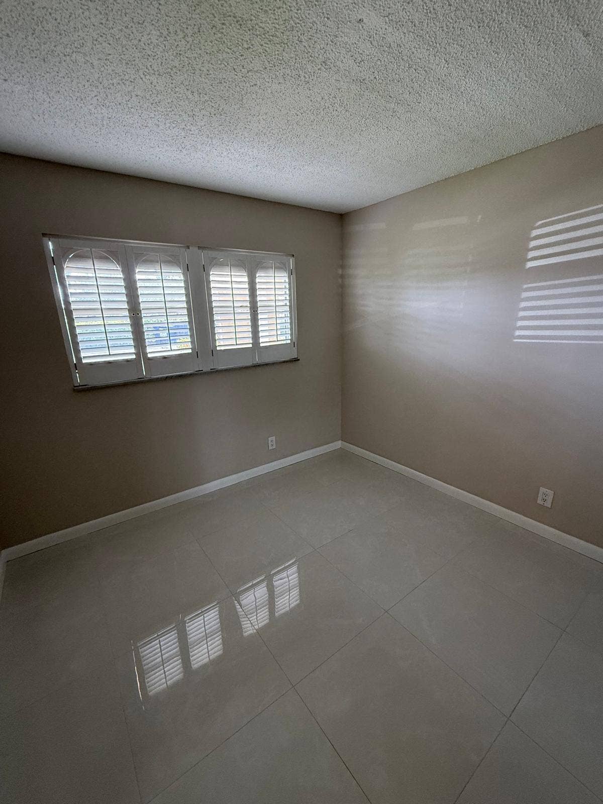 9911 Sandalfoot Boulevard, #105, Boca Raton, Boca Raton, FL 33428 c80c183d-ee78-413e-8bf8-64579892d9b2