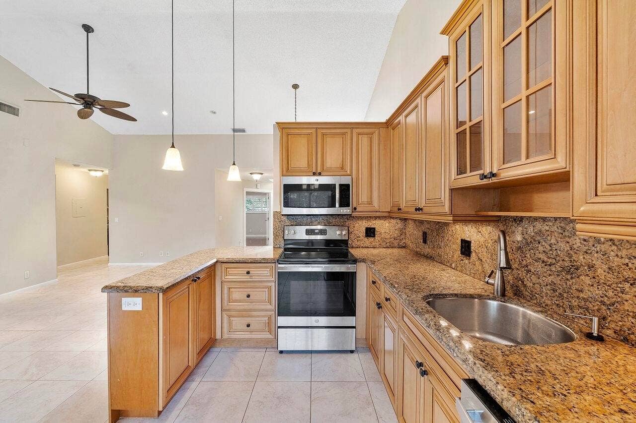 17270 Boca Club Boulevard, #1707, Boca Raton, FL 33487 17270_Boca_Club_Blvd_U1707_049