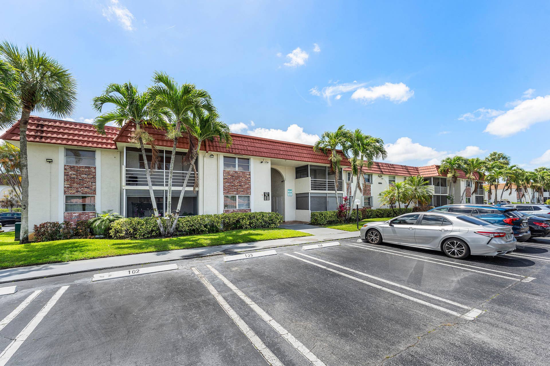 22725 SW 66th Avenue SW, #103, Boca Raton, FL 33428 Exterior Front View with Parking