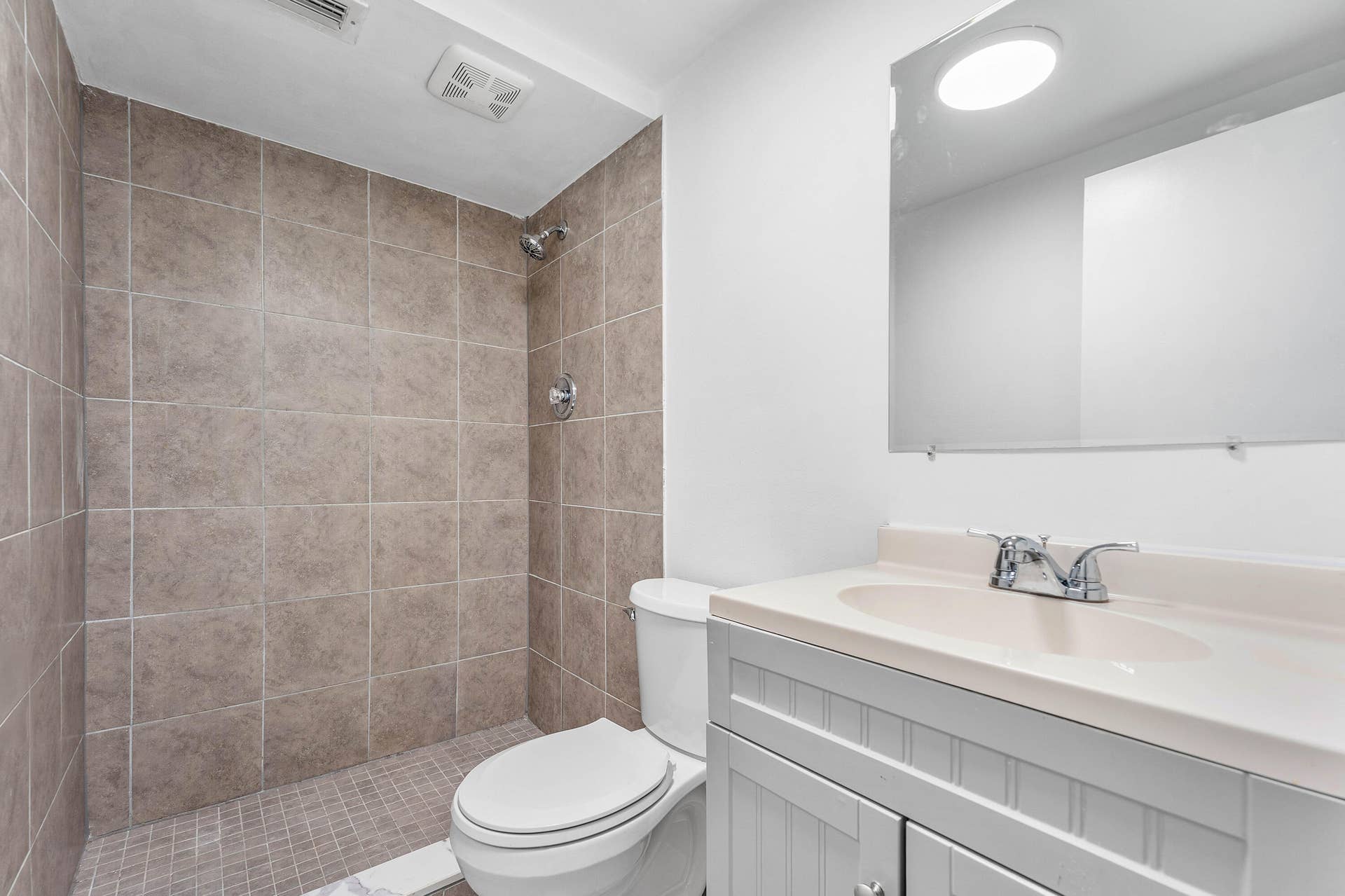 22725 SW 66th Avenue SW, #103, Boca Raton, FL 33428 Bathroom Updated Walk-In Shower