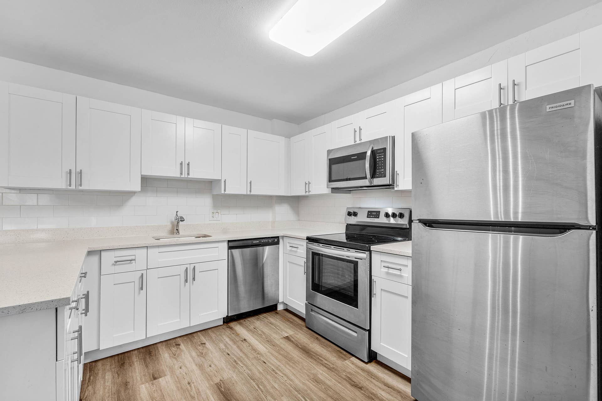 22725 SW 66th Avenue SW, #103, Boca Raton, FL 33428 Kitchen Stainless Steel Appliances
