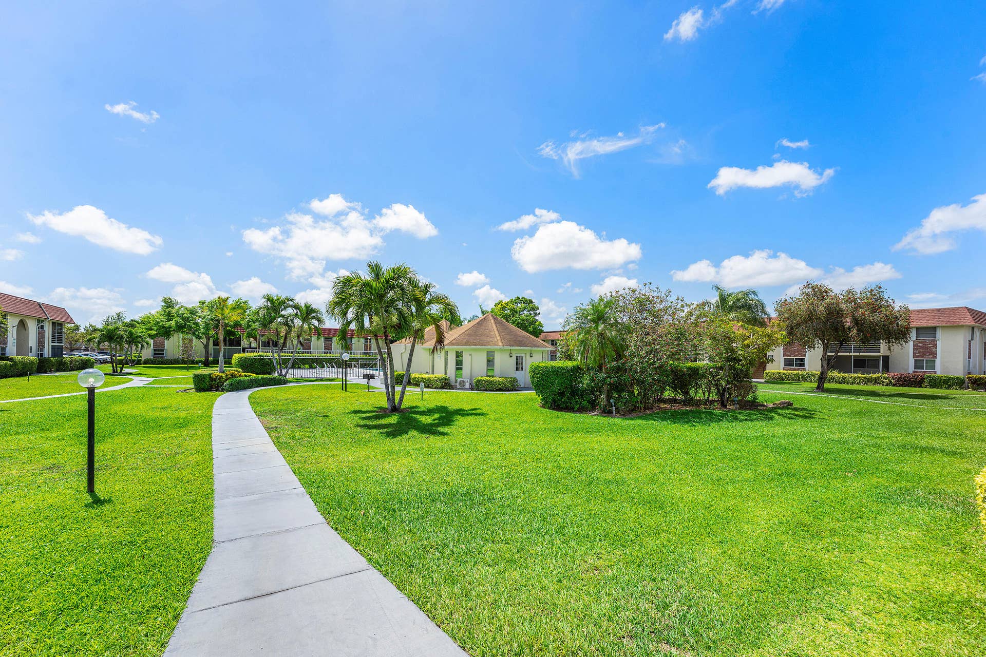 22725 SW 66th Avenue SW, #103, Boca Raton, FL 33428 Screened Patio Garden View