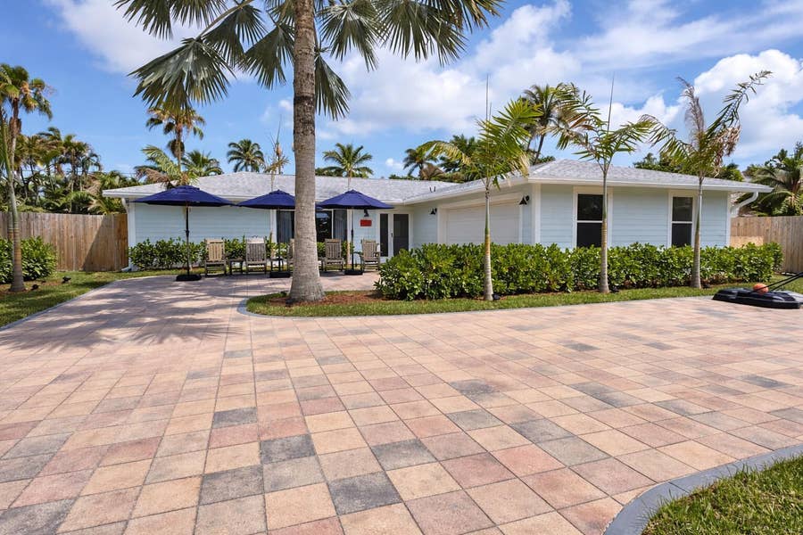 Property photo for 423 Beacon Street, Tequesta, FL