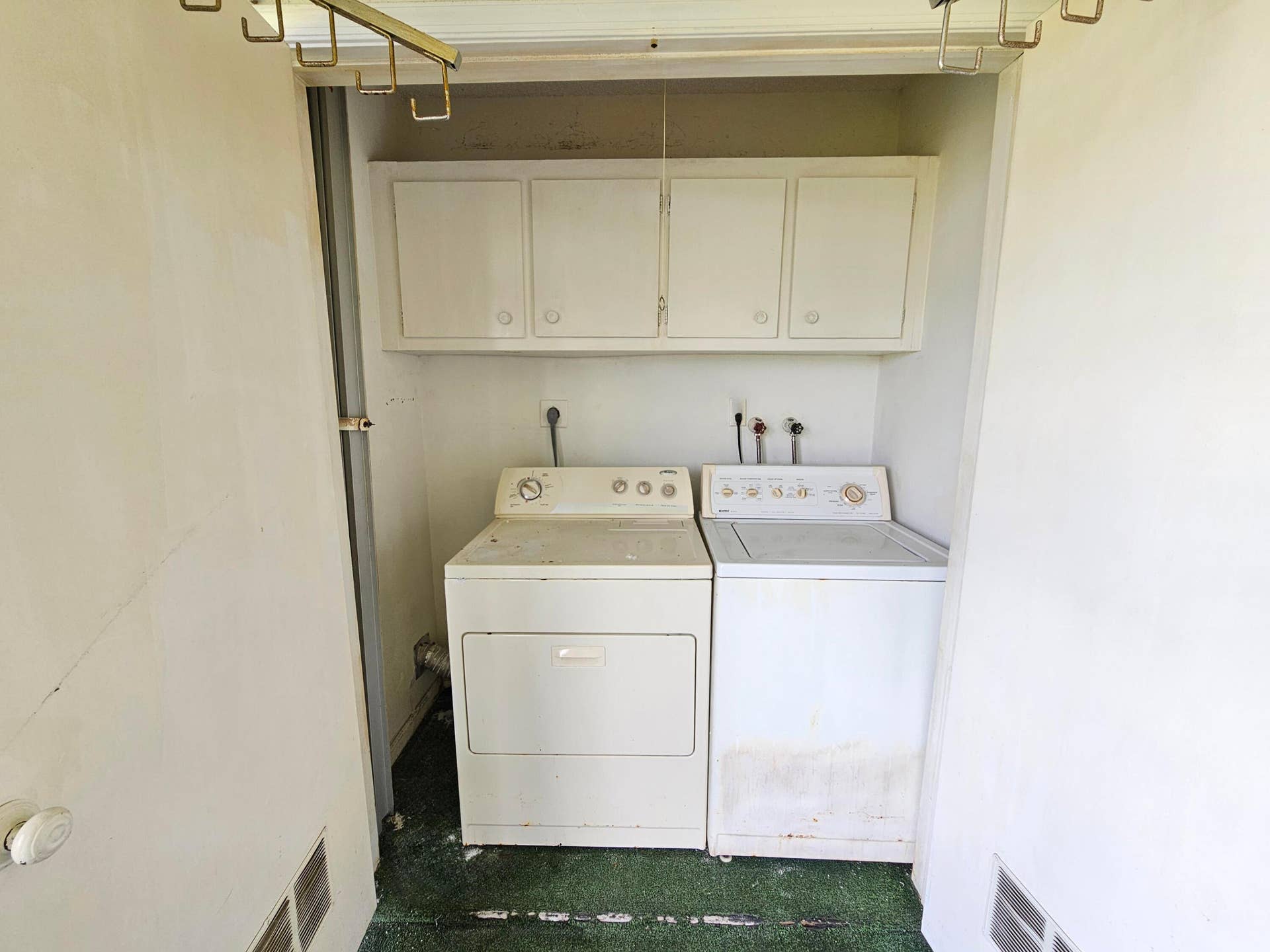 23385 Barwood Lane, #1203, Boca Raton, FL 33428 Laundry