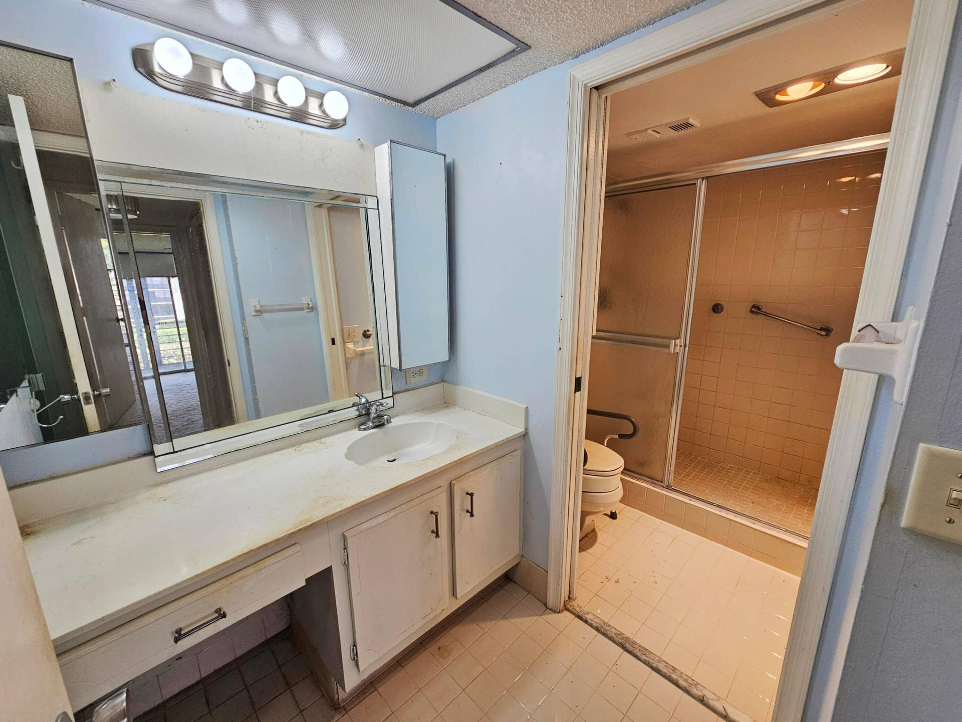 23385 Barwood Lane, #1203, Boca Raton, FL 33428 Bathroom 1