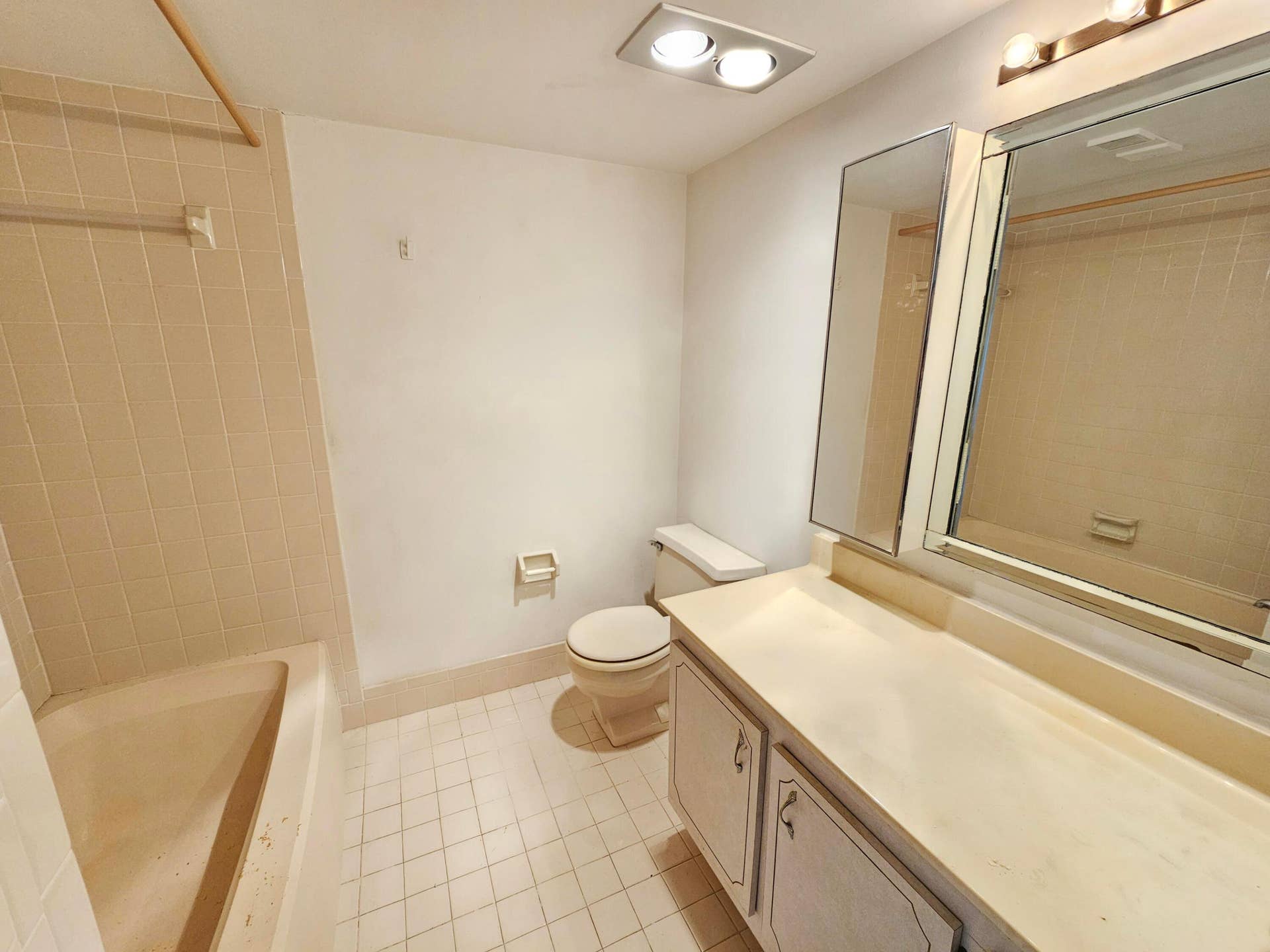 23385 Barwood Lane, #1203, Boca Raton, FL 33428 Bathroom 2