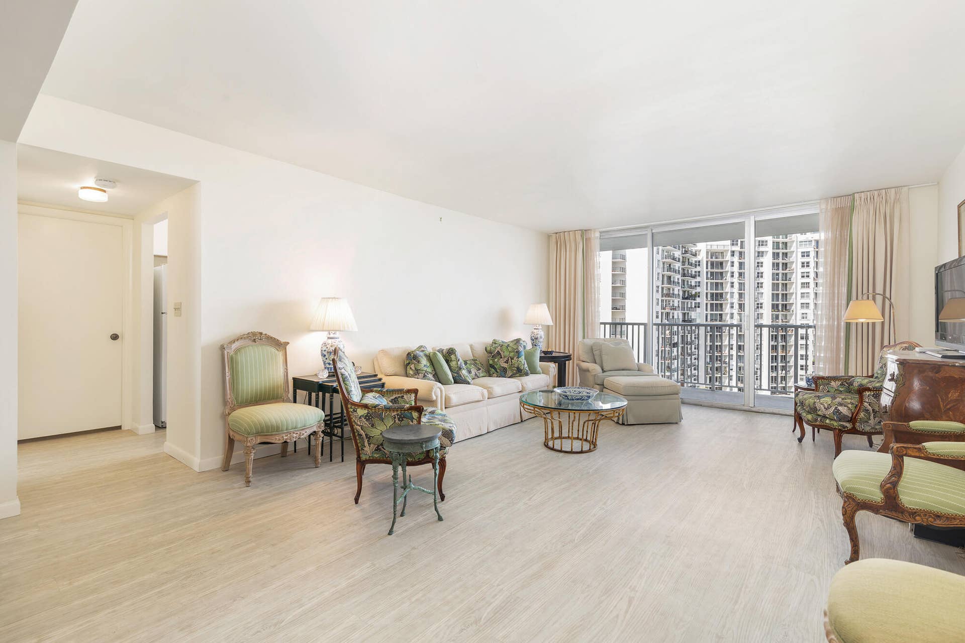 1801 S Flagler Drive, #1105, West Palm Beach, FL 33401 low-2