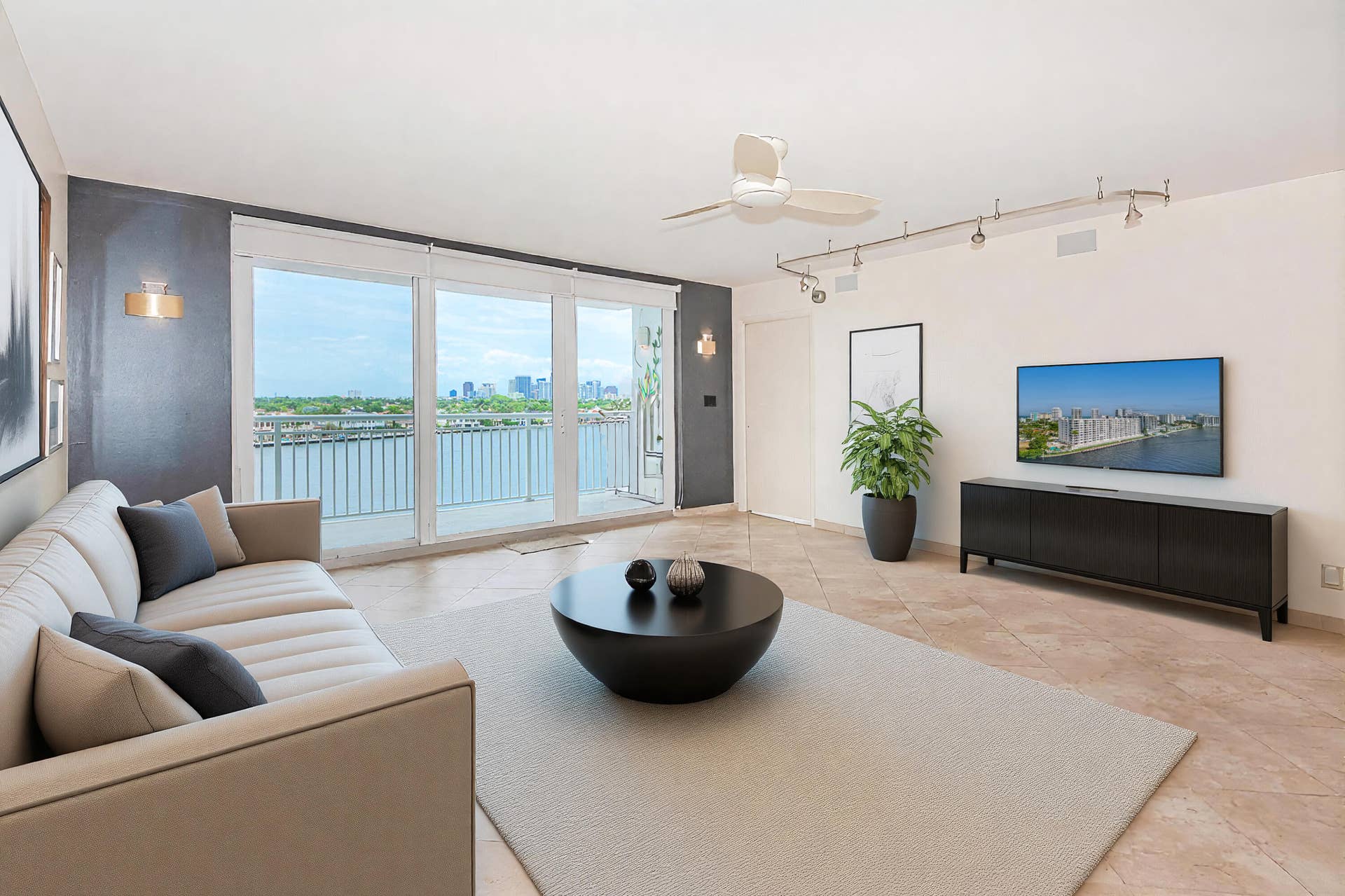 2-707 -LIVING SPACE