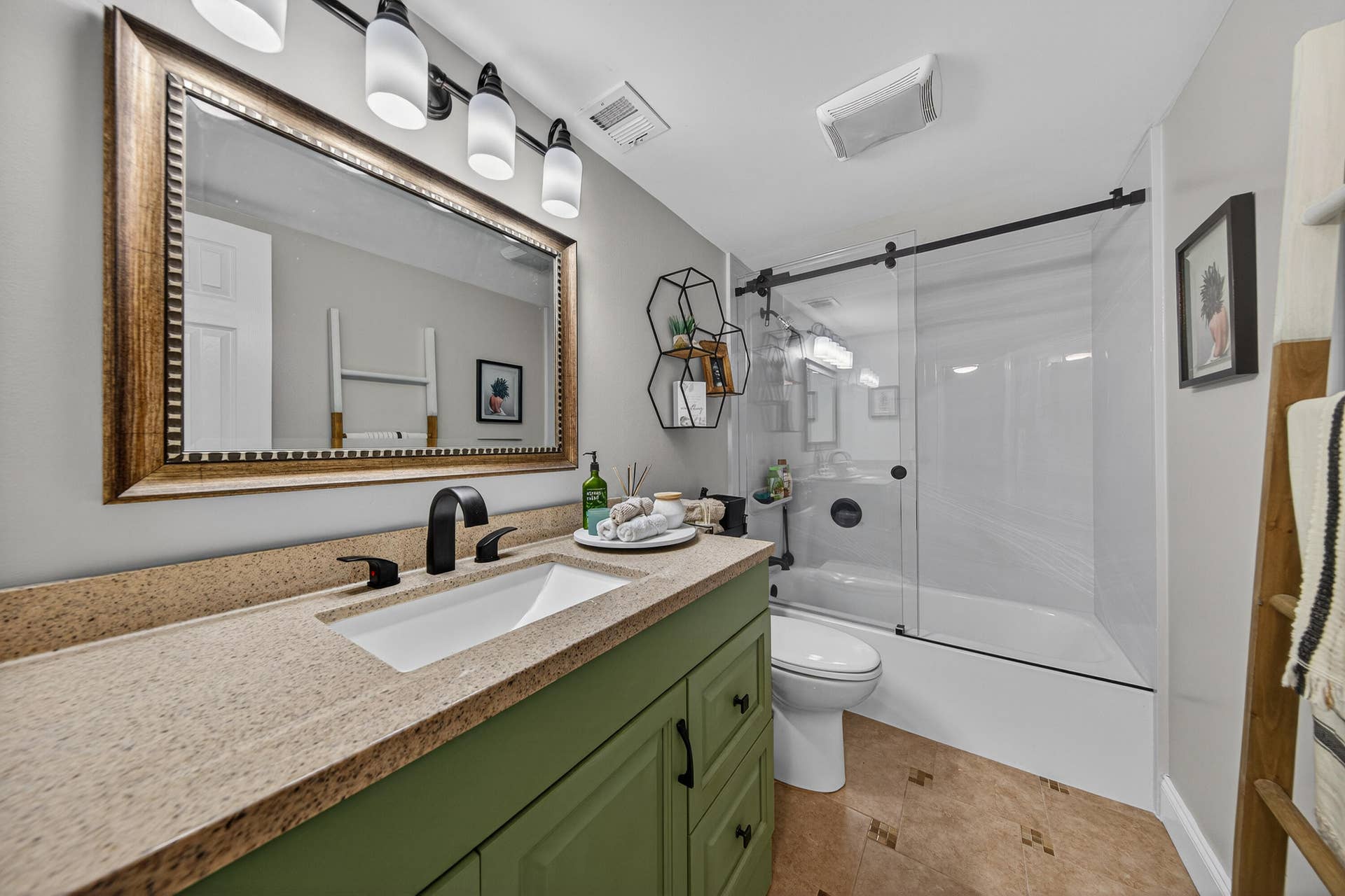 1170 N Federal Highway, #411, Fort Lauderdale, FL 33304 rovito-17