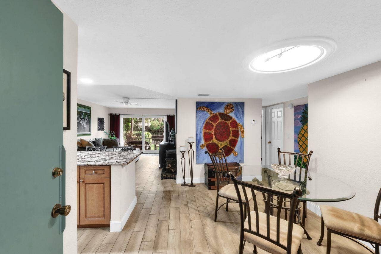 3004 NE 5th Terrace, #108c, Wilton Manors, FL 33334 3004_NE_5th_Terrace_U108-20