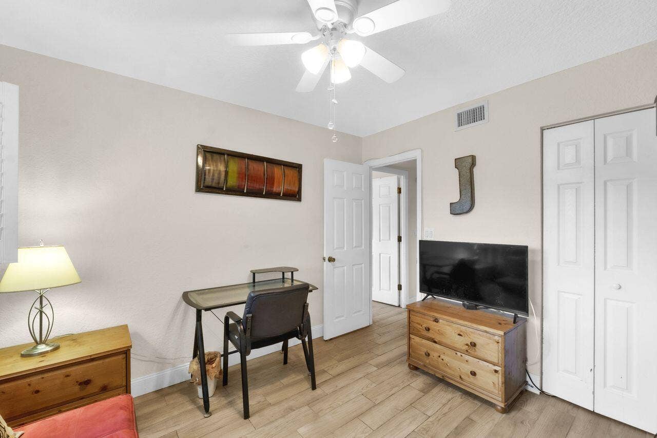 3004 NE 5th Terrace, #108c, Wilton Manors, FL 33334 Second Bedroom