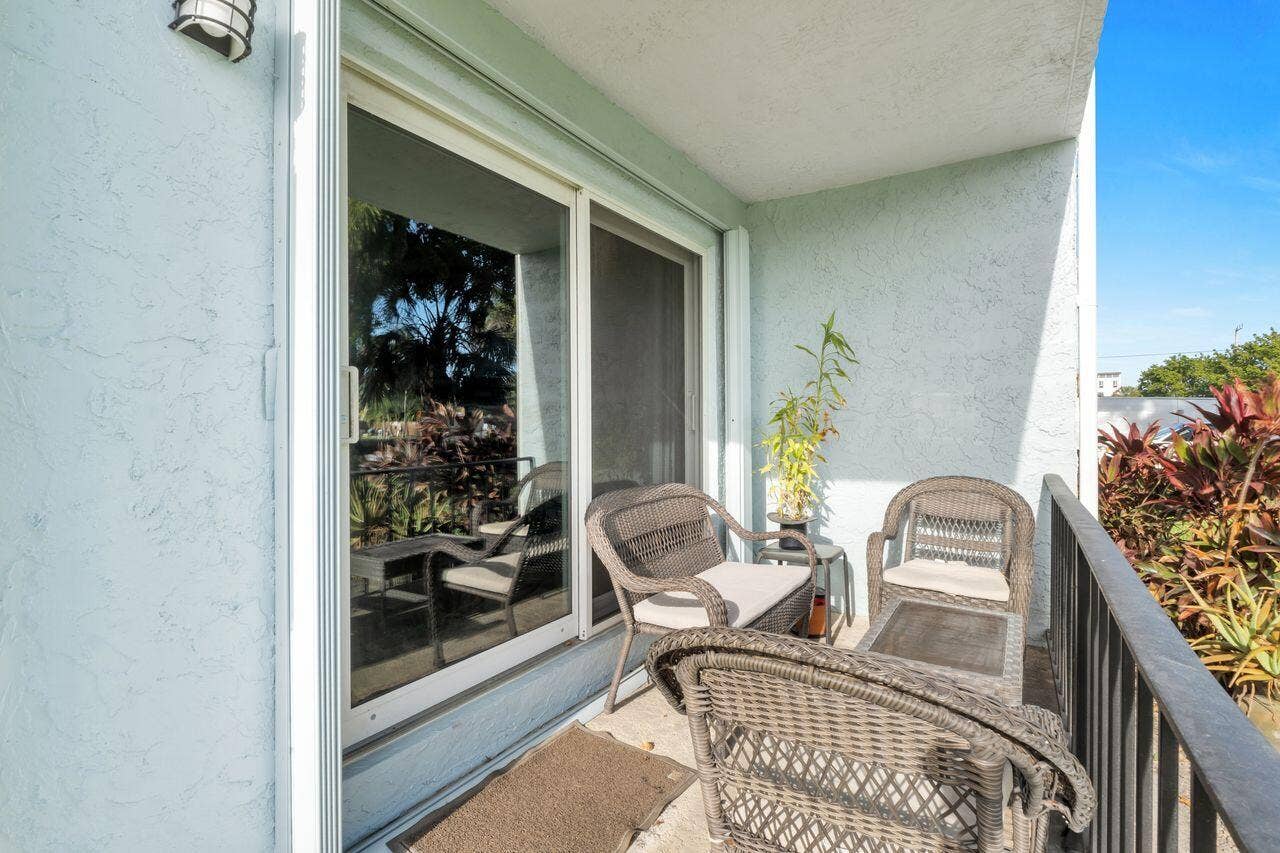3004 NE 5th Terrace, #108c, Wilton Manors, FL 33334 3004_NE_5th_Terrace_U108-4