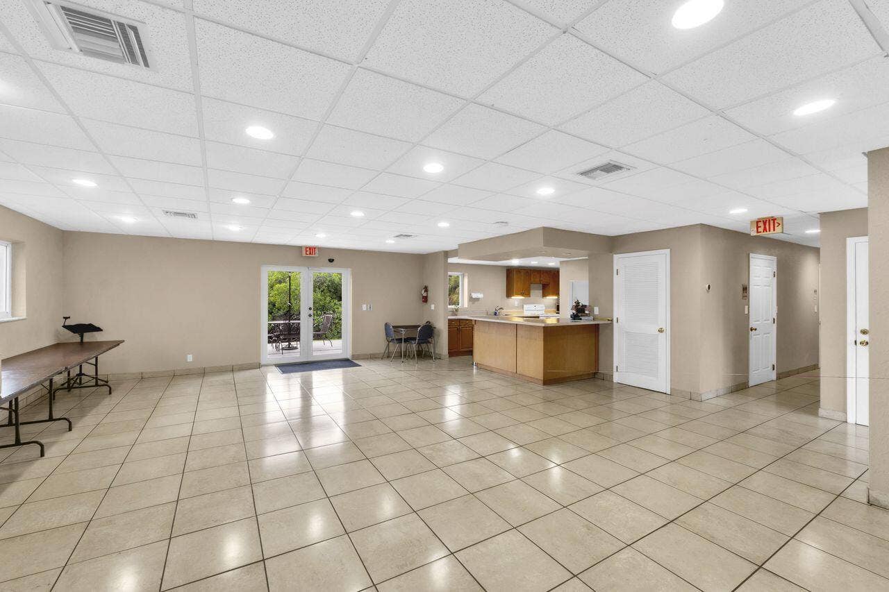 3004 NE 5th Terrace, #108c, Wilton Manors, FL 33334 Club house