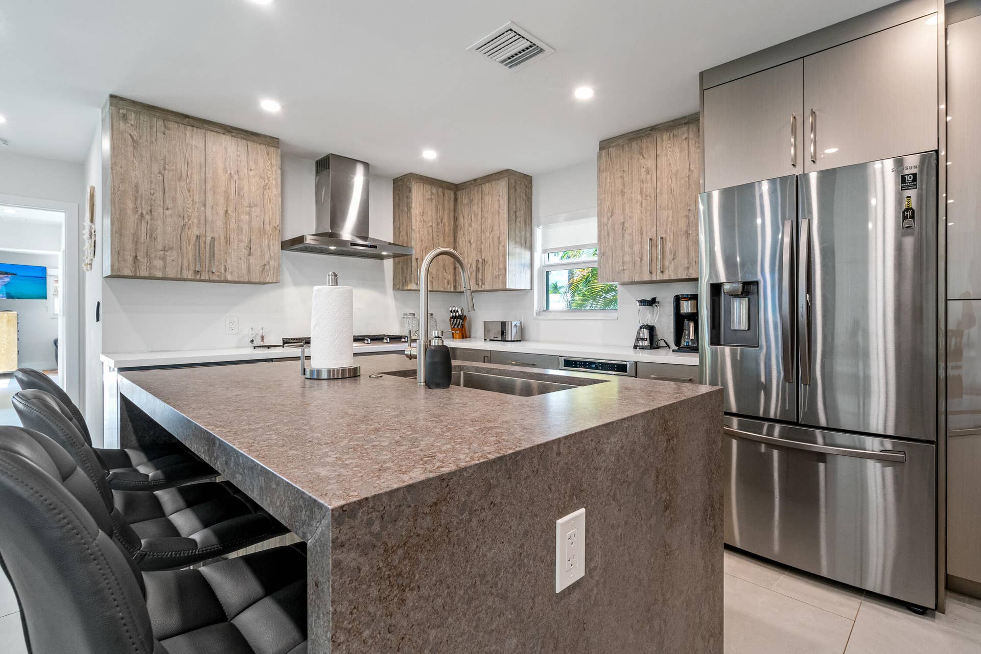 331 SE 6th Avenue, Pompano Beach, FL 33060 DSC09320-Edit