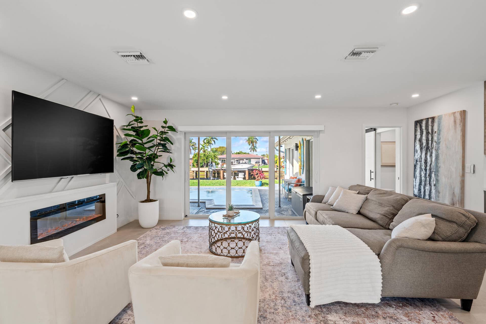 331 SE 6th Avenue, Pompano Beach, FL 33060 DSC03307-Edit